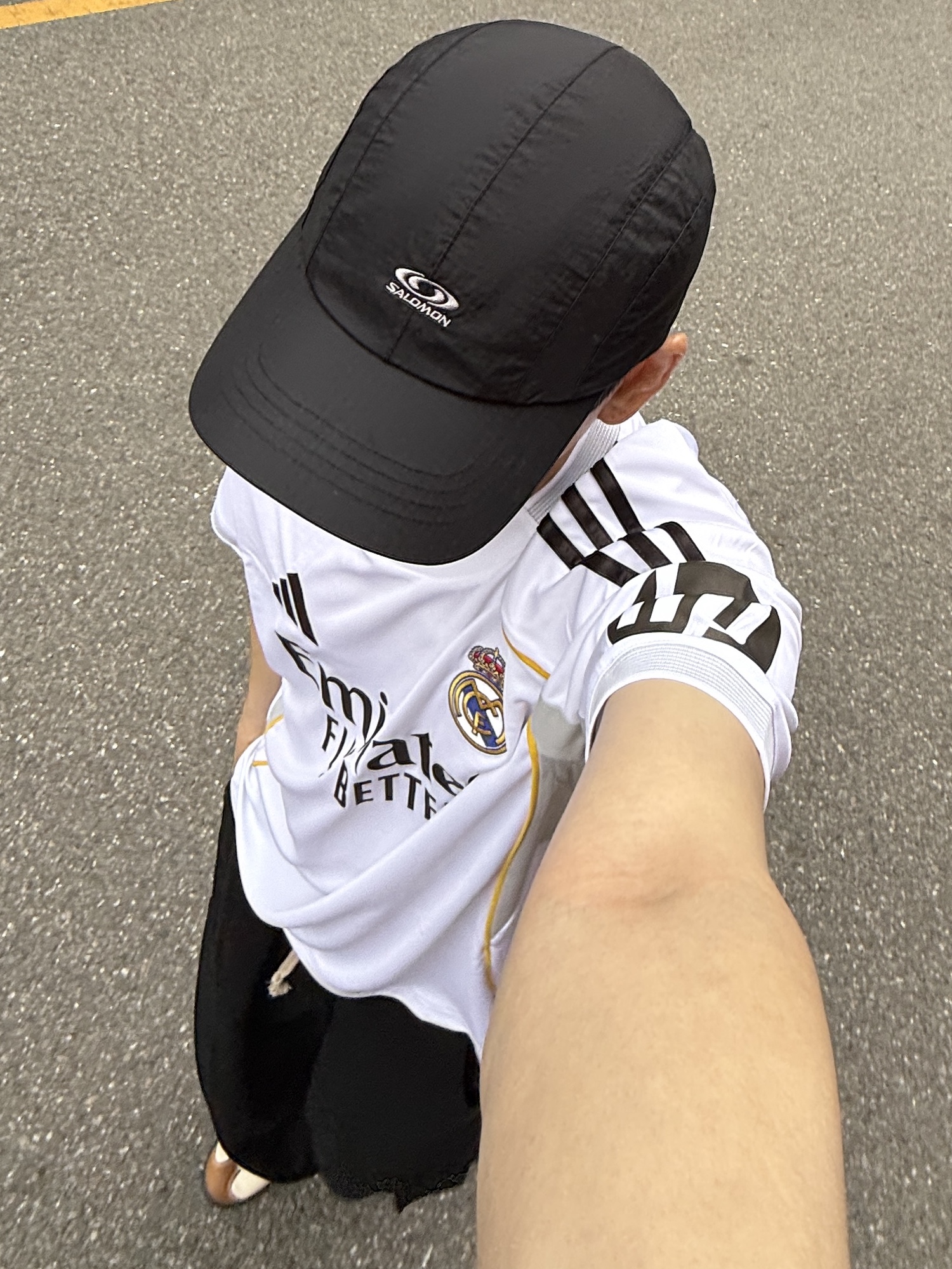 Adidas x Wales Bonner Karintha OG Wonder White Core Black, Adidas Real Madrid 2025/26 Home Jersey White - KR Sizing (Non Marking Ver.) 착용 스타일 - 2