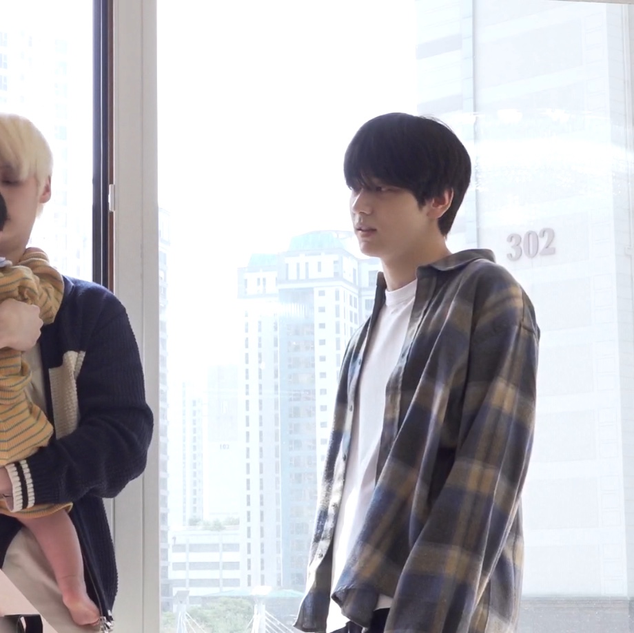 Undermycar Mu.73 Anti Fxxking Logo Play Basic Long Sleeve Flannel Shirts Sky Beige 착용 스타일 - 2