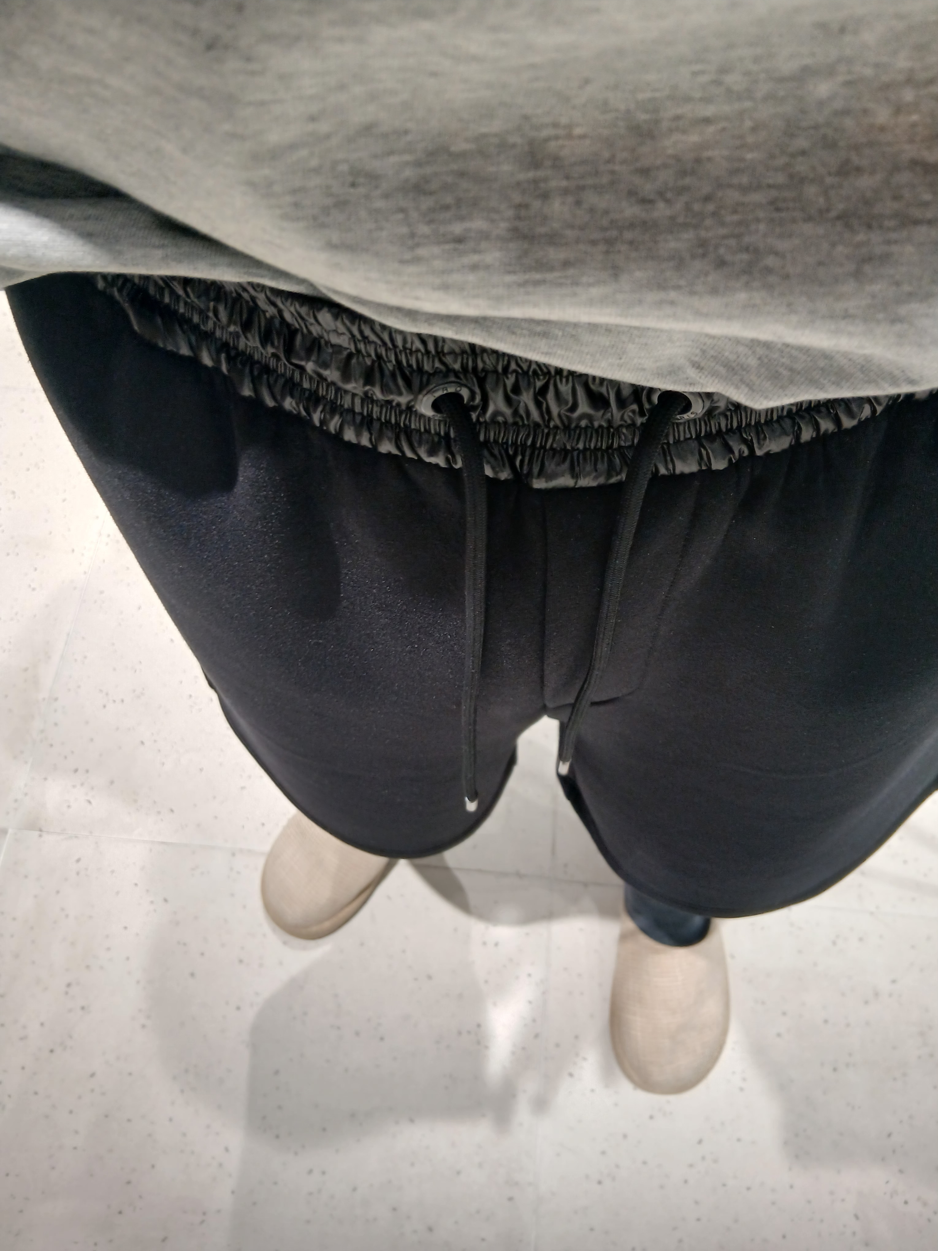 Iro Brumeux Banding Contrast Bermuda Shorts Black, Iro Palmtree Nylon Ball Cap Black 착용 스타일 - 4