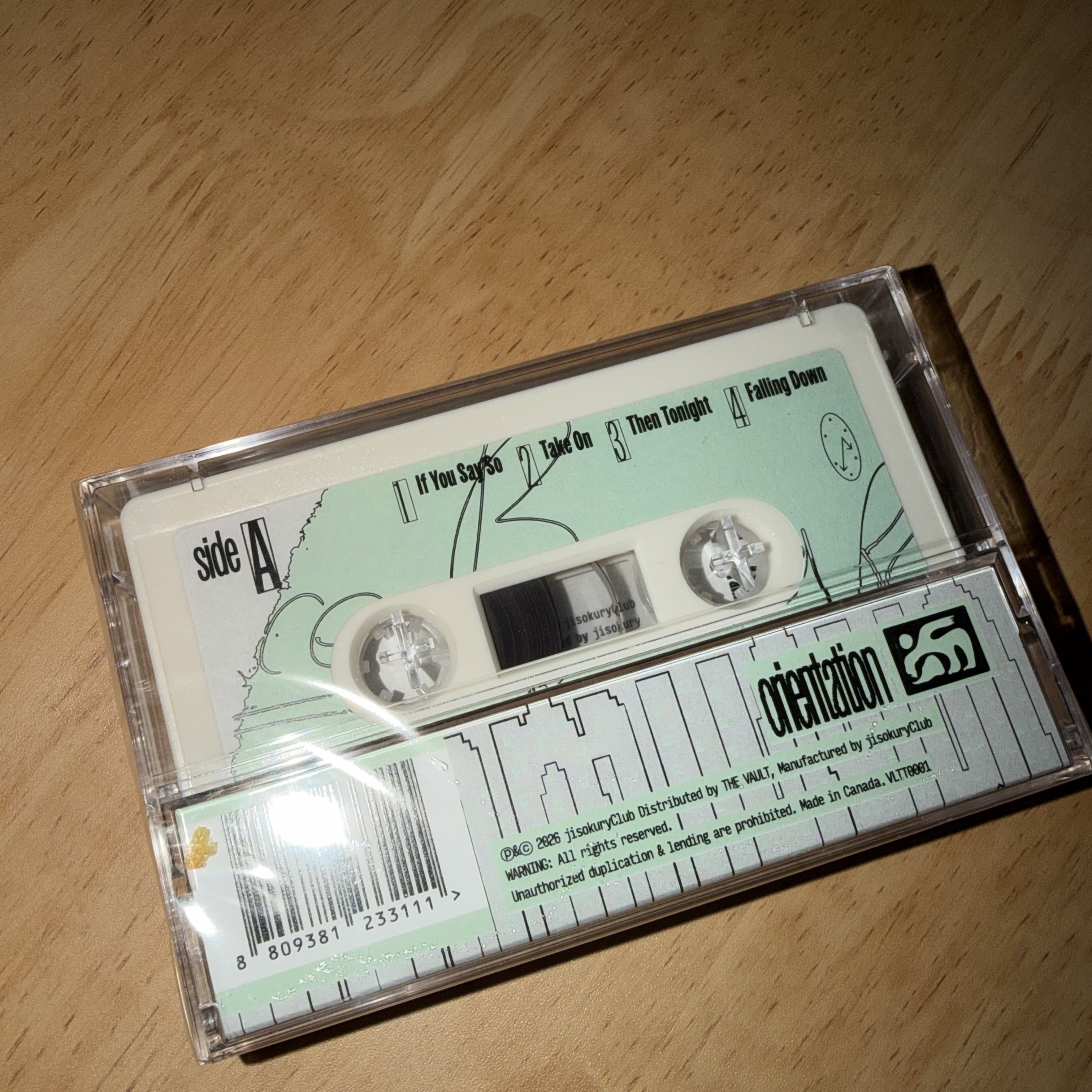 Orientation with LIVE [Cassette] 착용 스타일 - 1