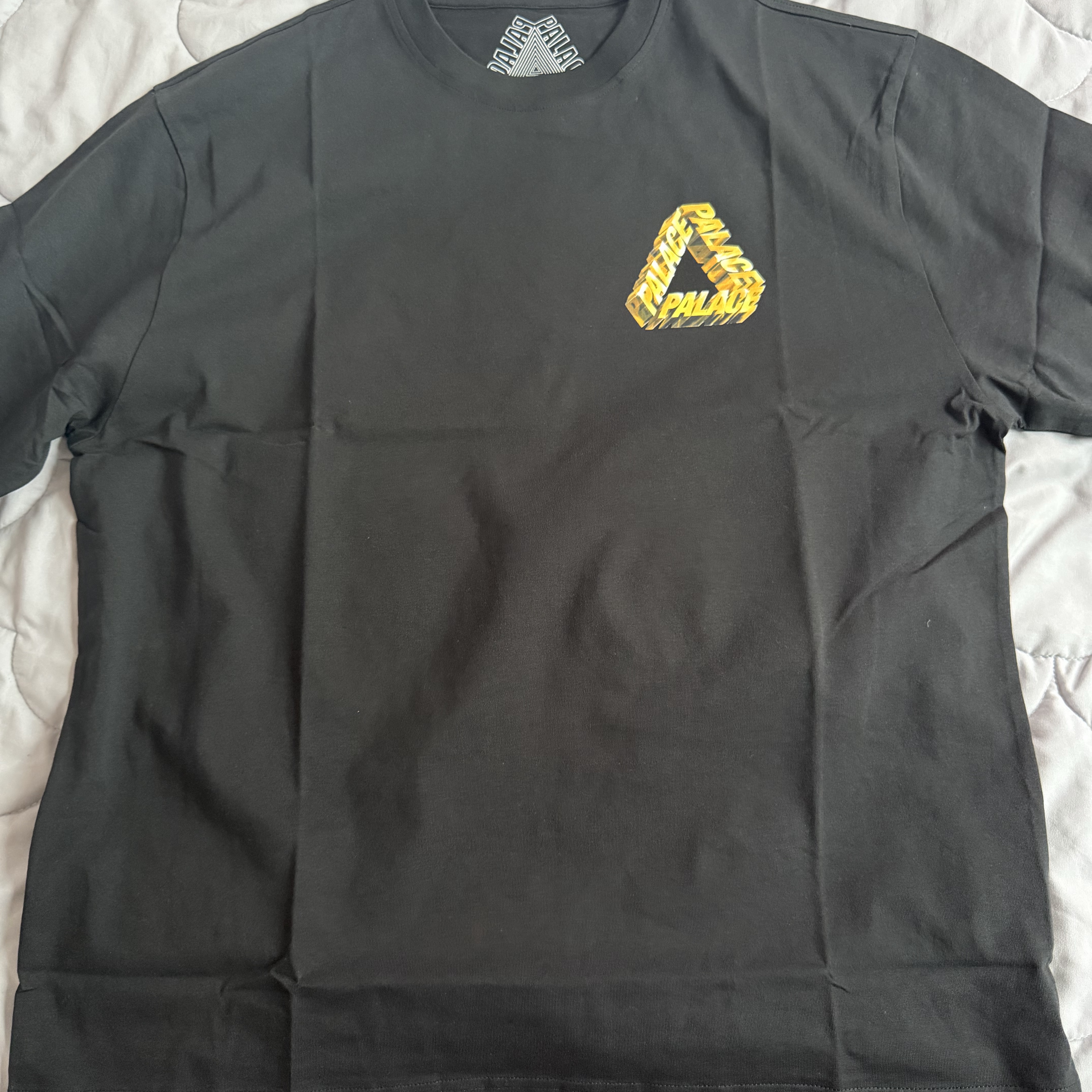 Palace Polished P3 T-Shirt Black - 25FW 착용 스타일