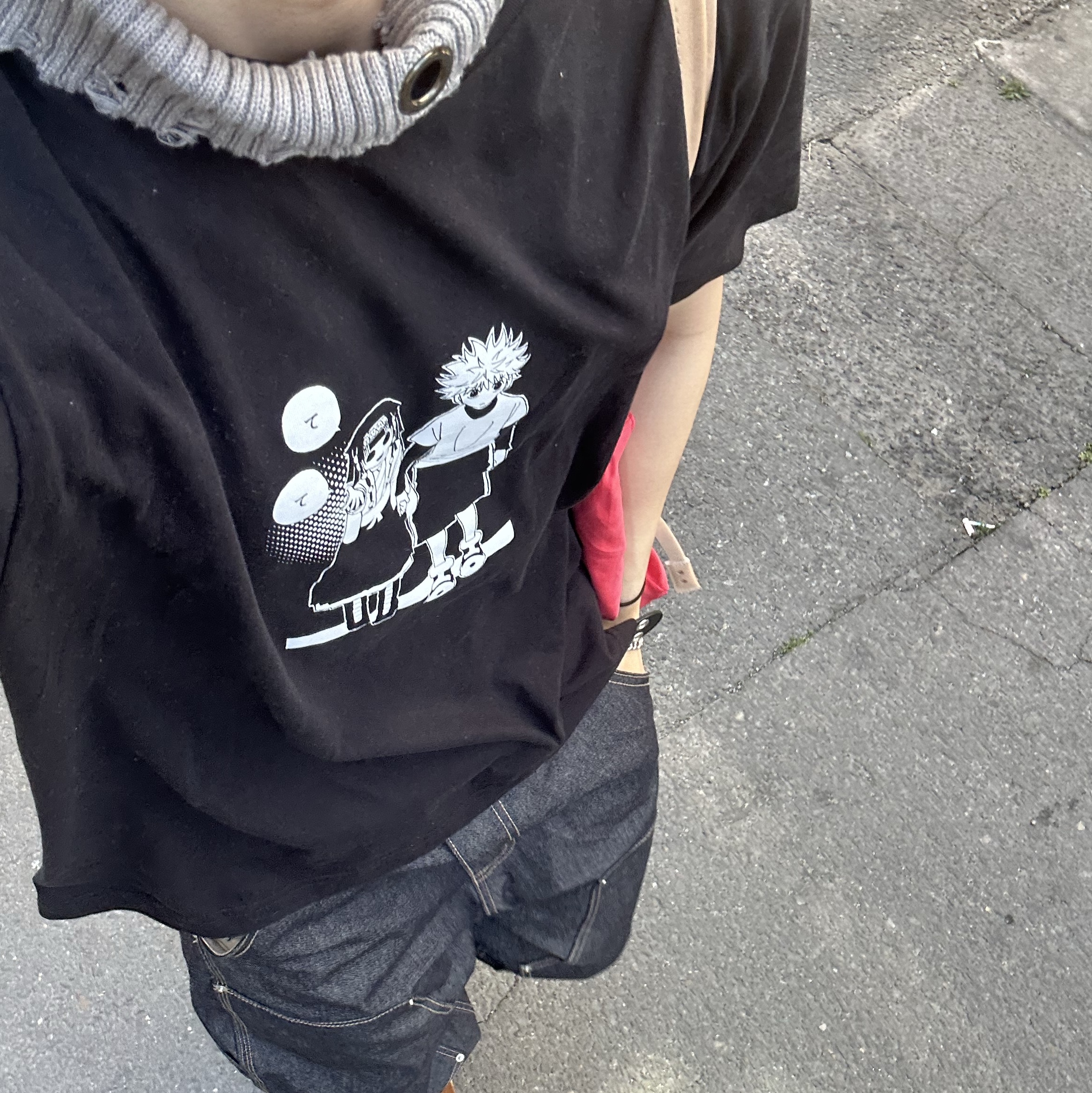 Uniqlo UT Shueisha 100th Anniversary Hunter x Hunter T-Shirt Black, Xlim Ep.7 Synopsis 02 Bag Red 착용 스타일 - 4