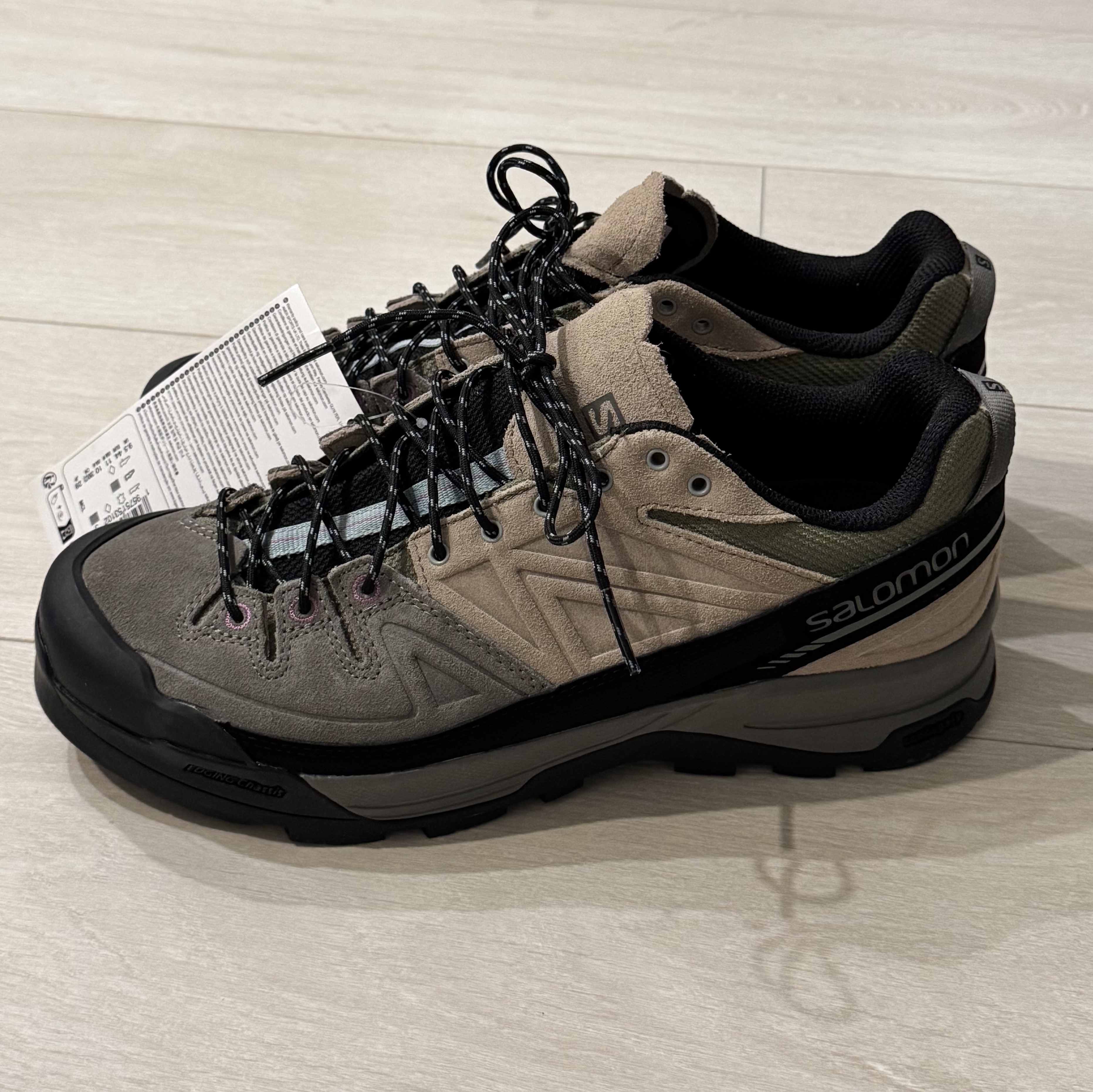 Salomon X-Alp LTR Pewter Vintage Khaki 착용 스타일
