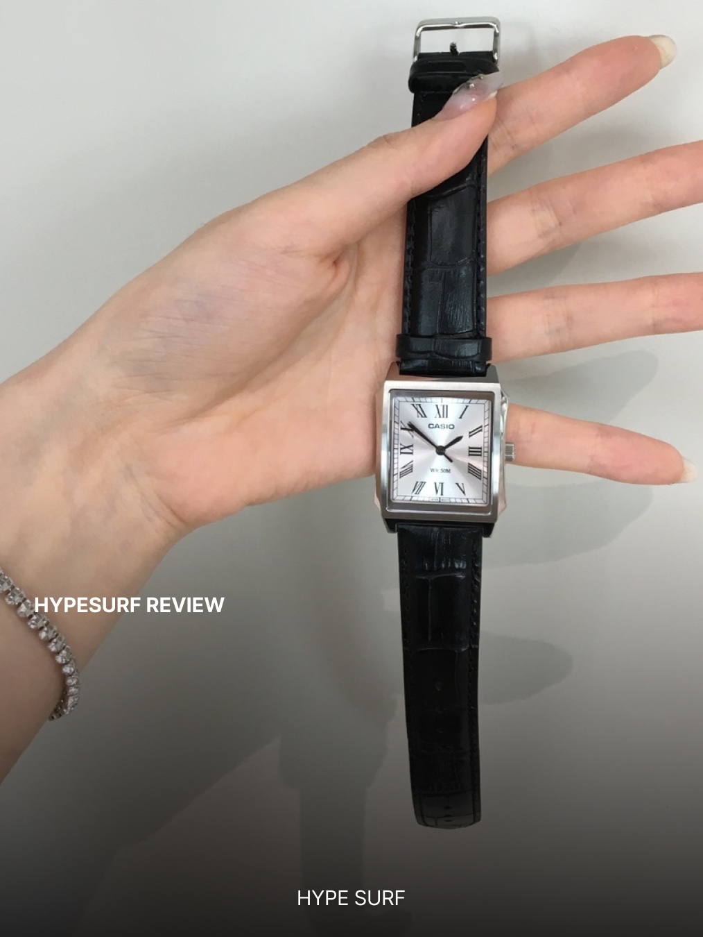 Casio MTP-B190L-7BV Silver 착용 스타일 - 2