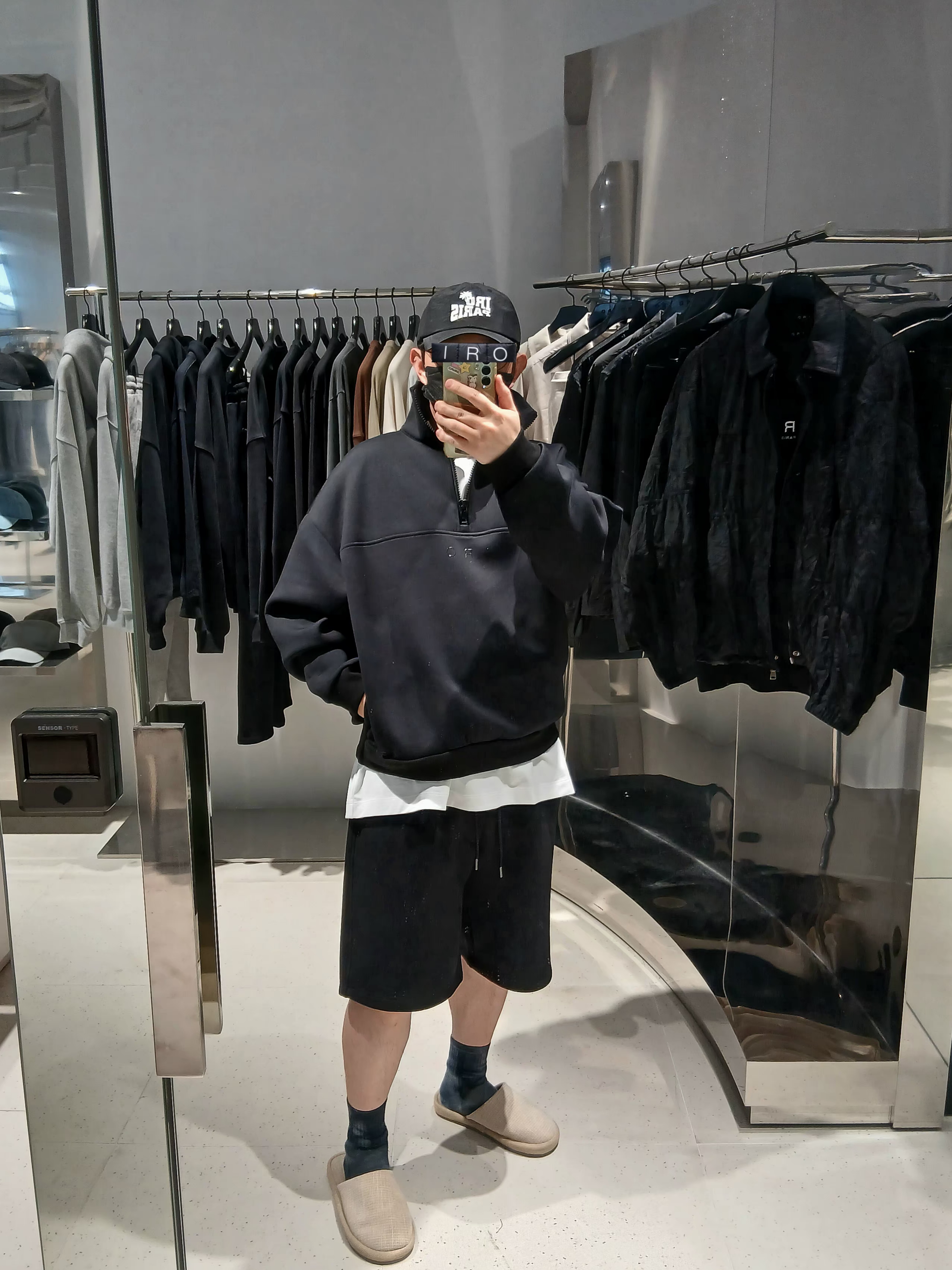 Iro Lutece Oversized Painting Embroidered Logo Sweatshirt Grey, Iro Palmtree Nylon Ball Cap Navy 착용 스타일 - 1