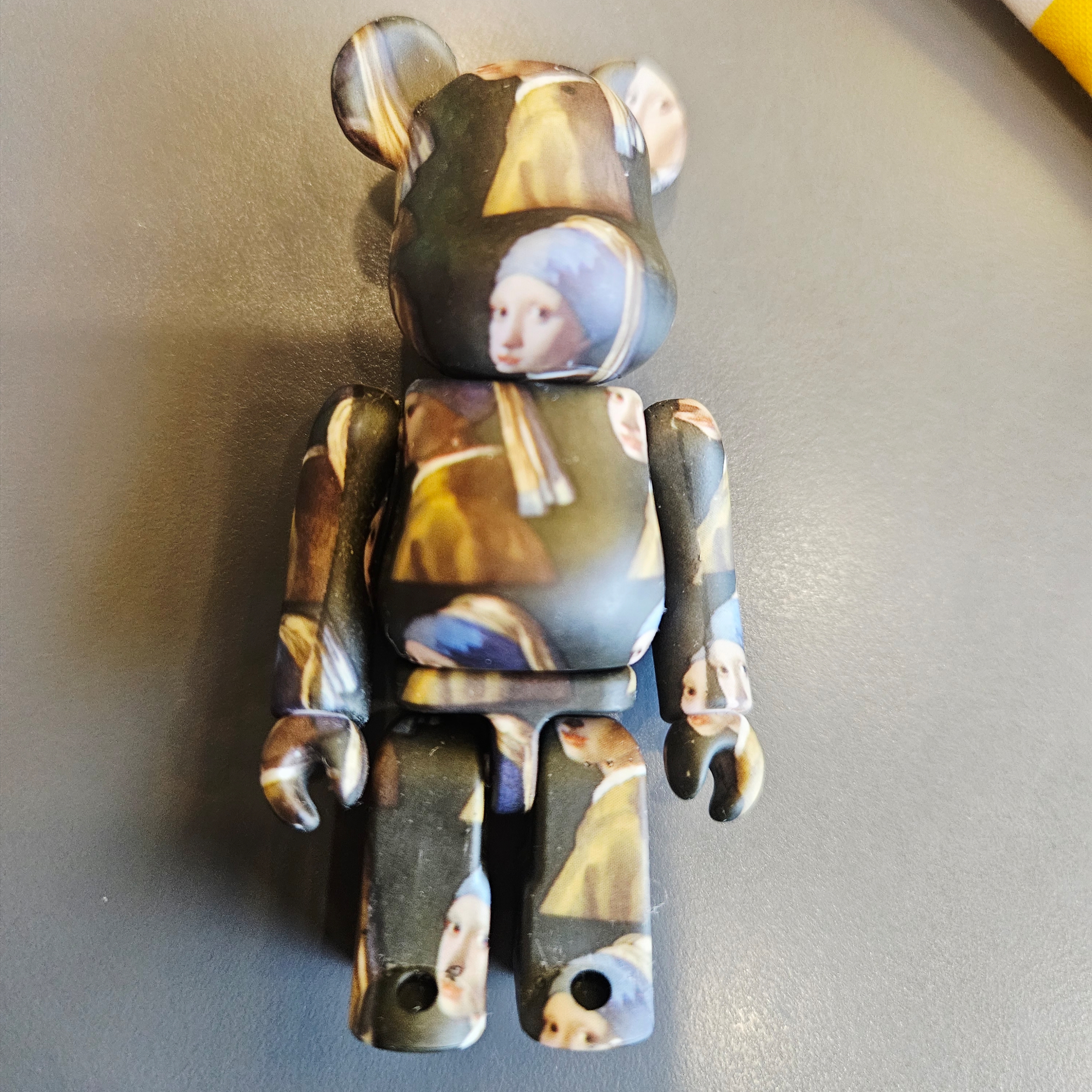 Bearbrick Johannes Vermeer Girl With A Pearl Earring 100% & 400% Set 착용 스타일 - 2