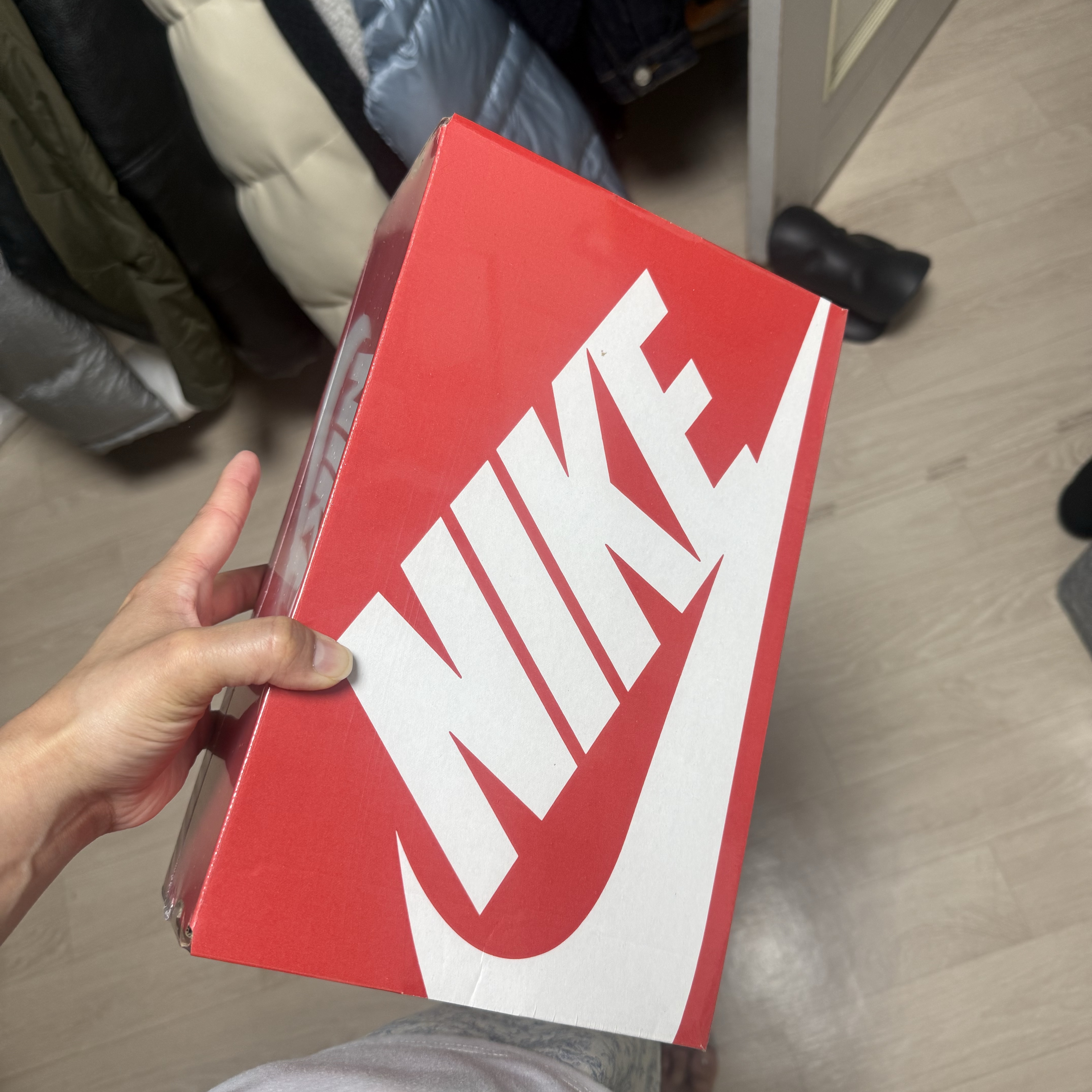 (W) Nike Shox Z Black University Red 착용 스타일 - 4