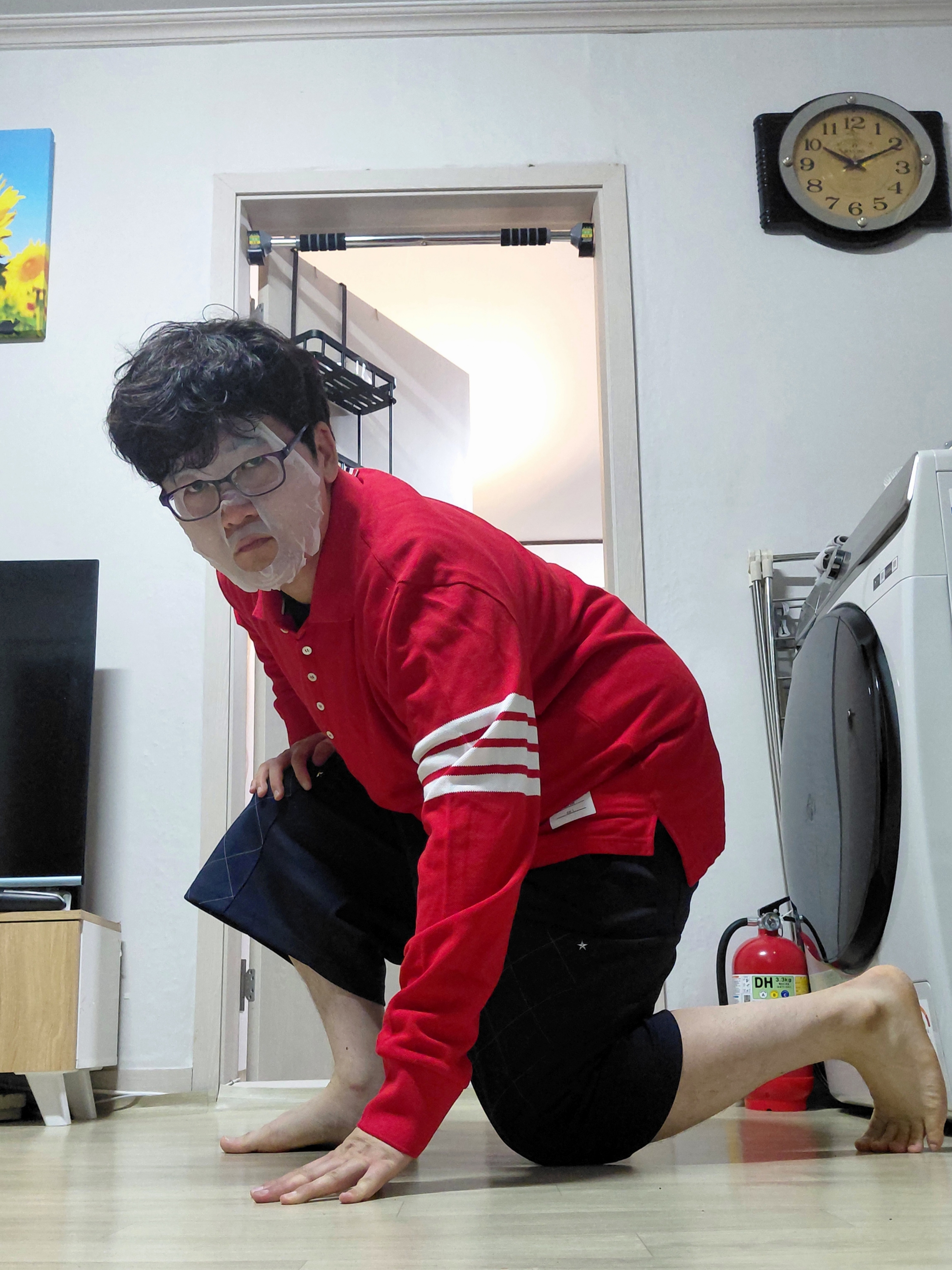 Thom Browne Collar Long Sleeve T-Shirt Red 착용 스타일