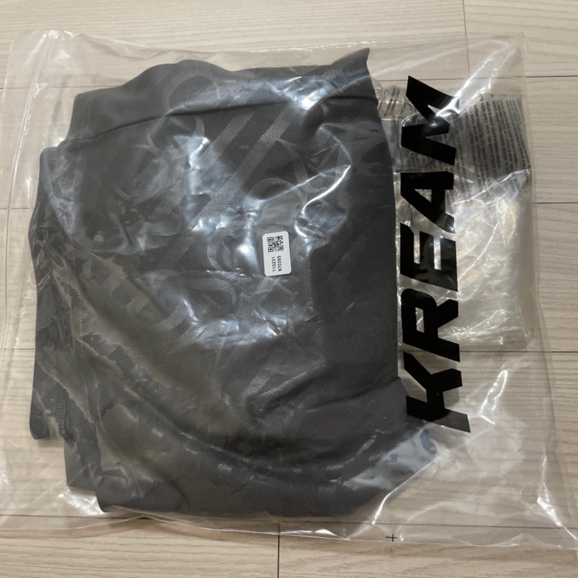 Adidas Real Madrid 2024/25 3rd Jersey Charcoal - KR Sizing (Non Marking Ver.) 착용 스타일
