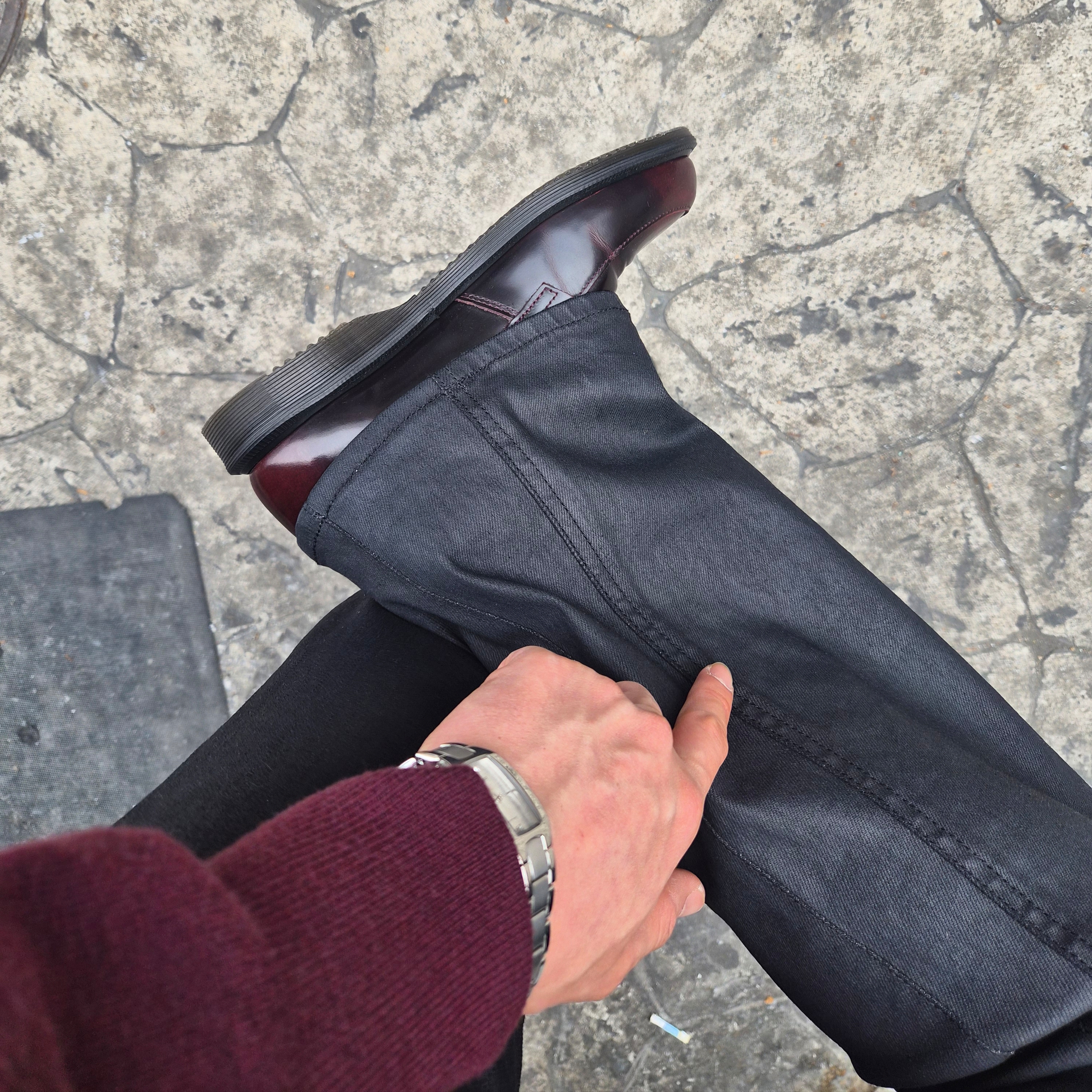 (W) Dr. Martens Temara Leather Loafers Cherry Red 착용 스타일