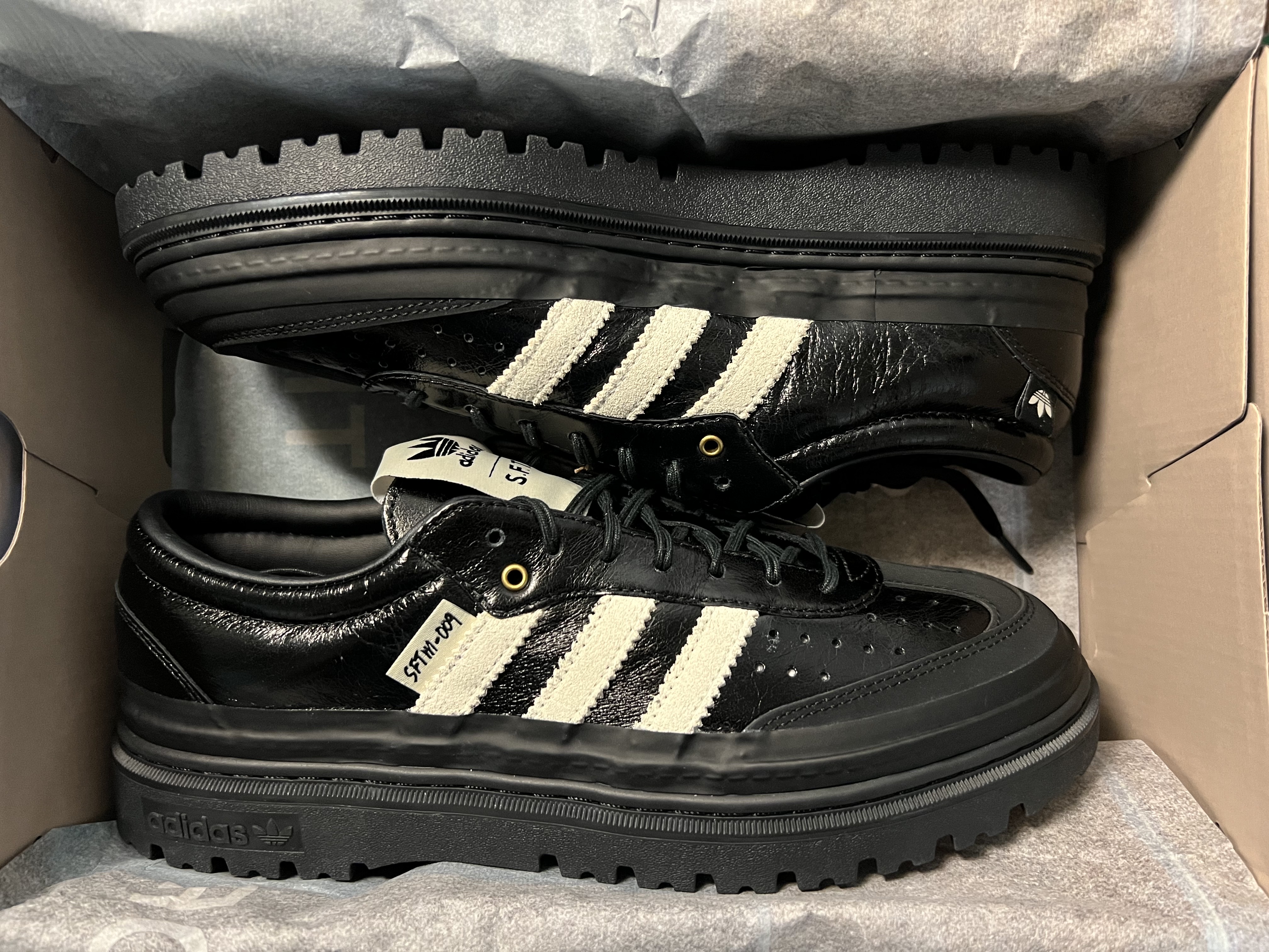 Adidas x Song for the Mute 007 Samba LX Freizeit Black 착용 스타일 - 1