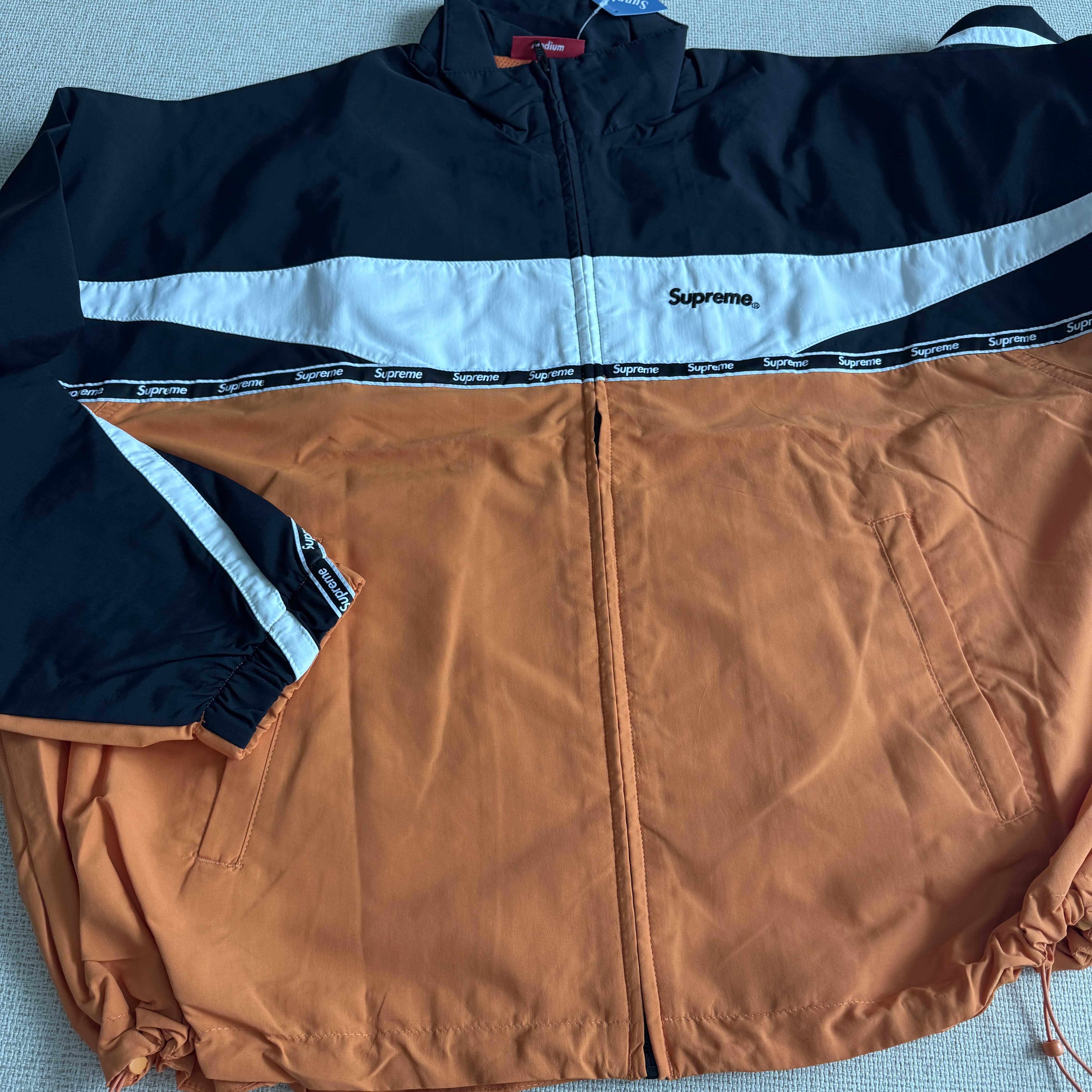 Supreme Logo Taping Track Jacket Orange - 26SS 착용 스타일 - 1