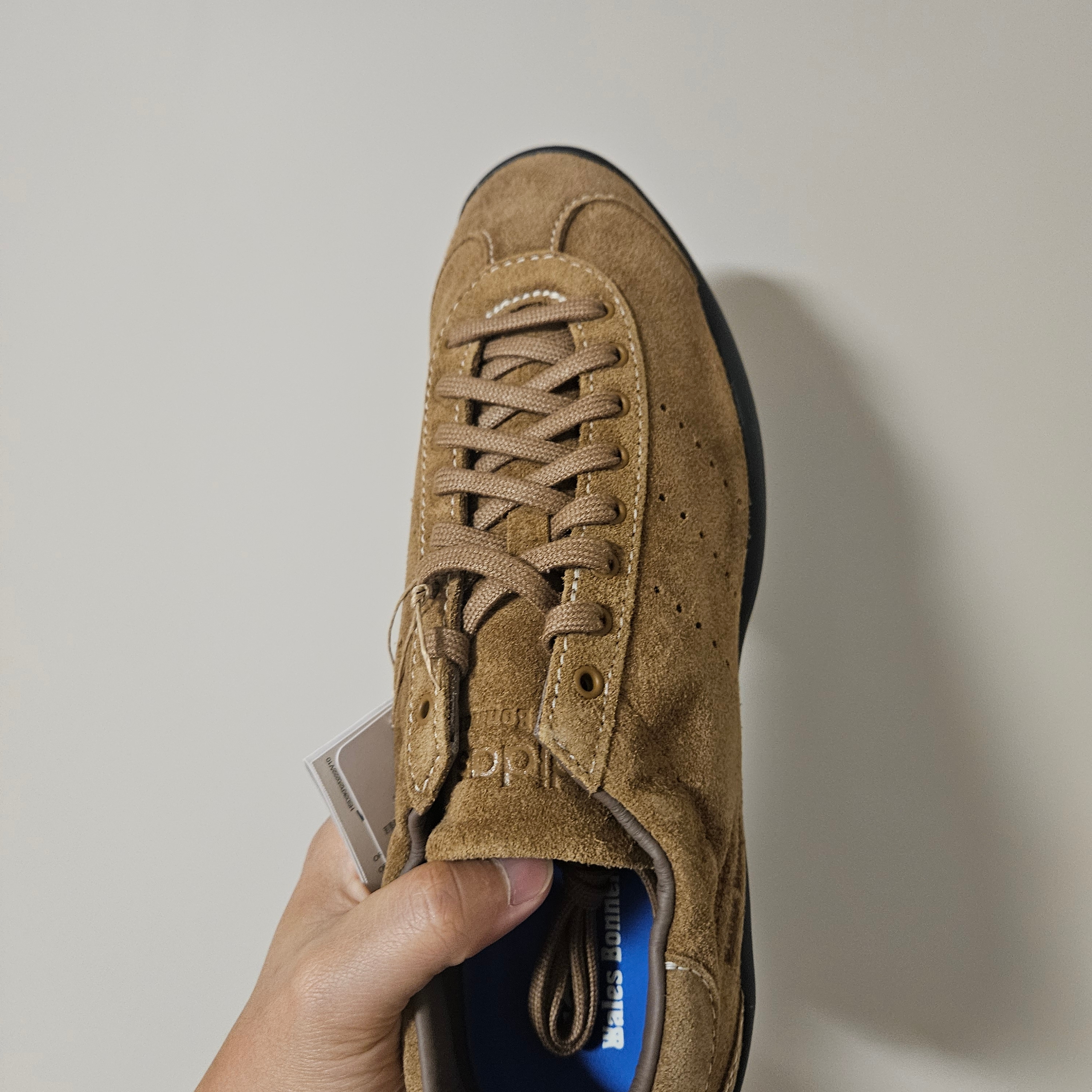 Adidas x Wales Bonner Karintha Suede Supplier Color Earth Strata Wonder 착용 스타일 - 1