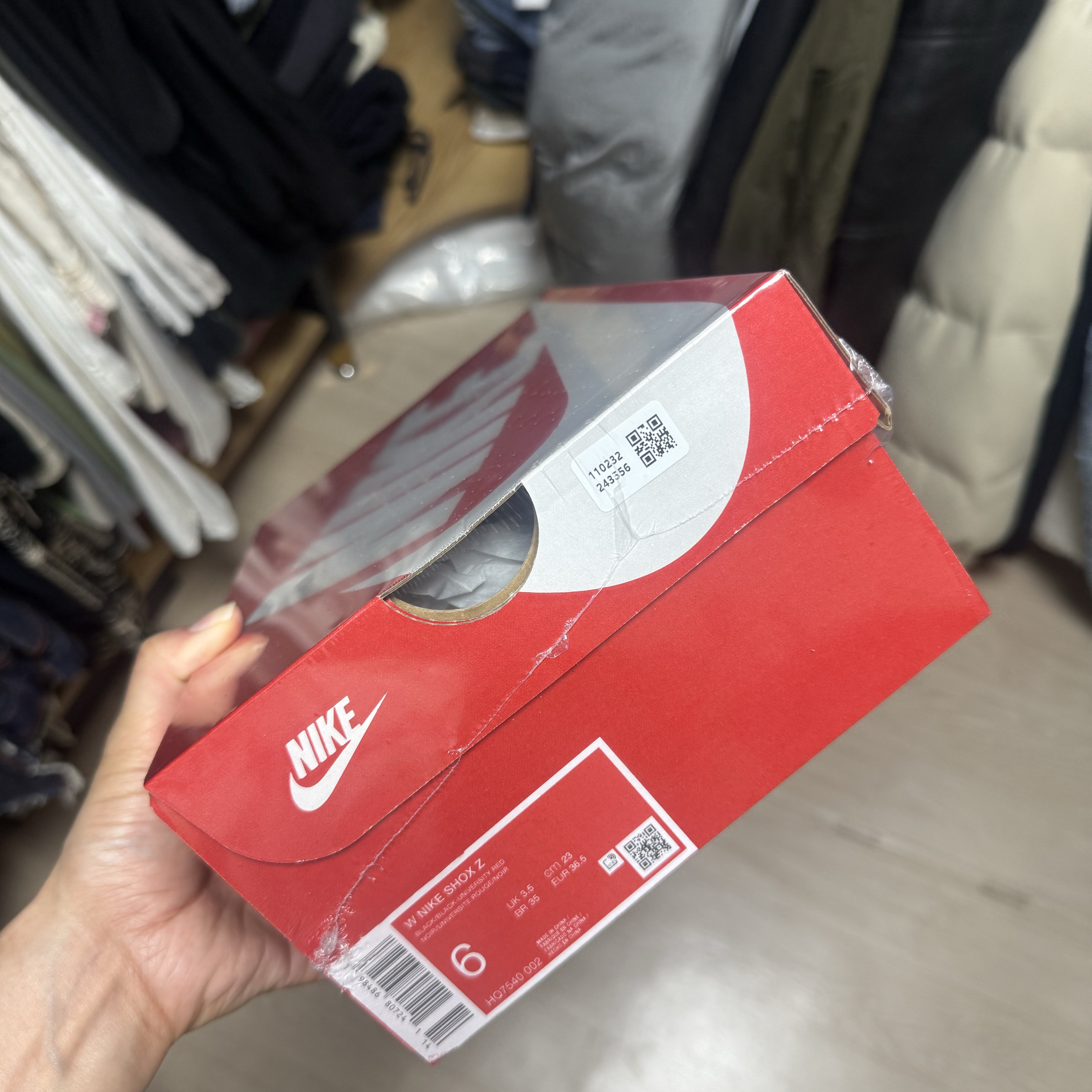 (W) Nike Shox Z Black University Red 착용 스타일 - 3