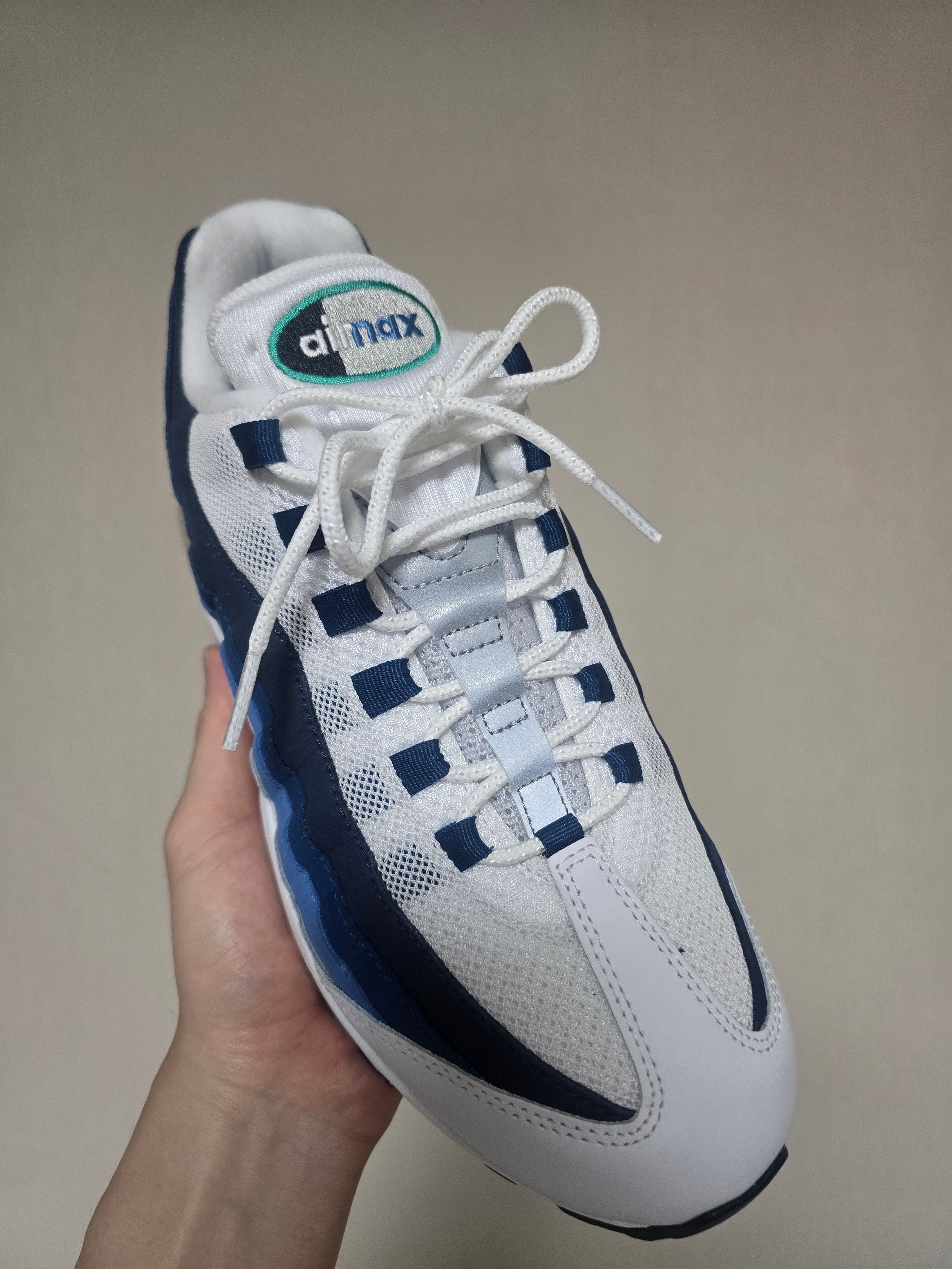 Nike Air Max 95 Big Bubble White Emerald Green 착용 스타일 - 2