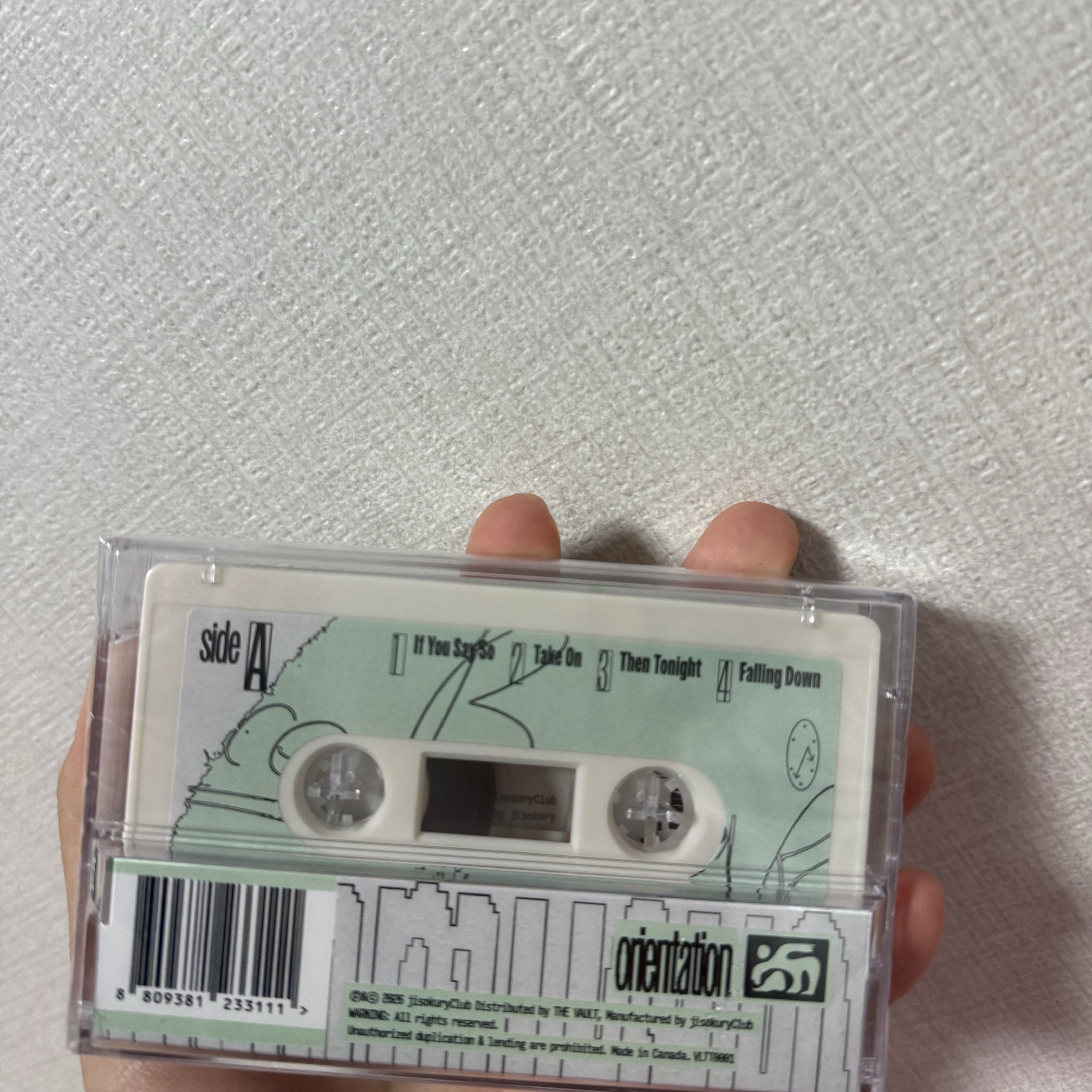 Orientation with LIVE [Cassette] 착용 스타일 - 1