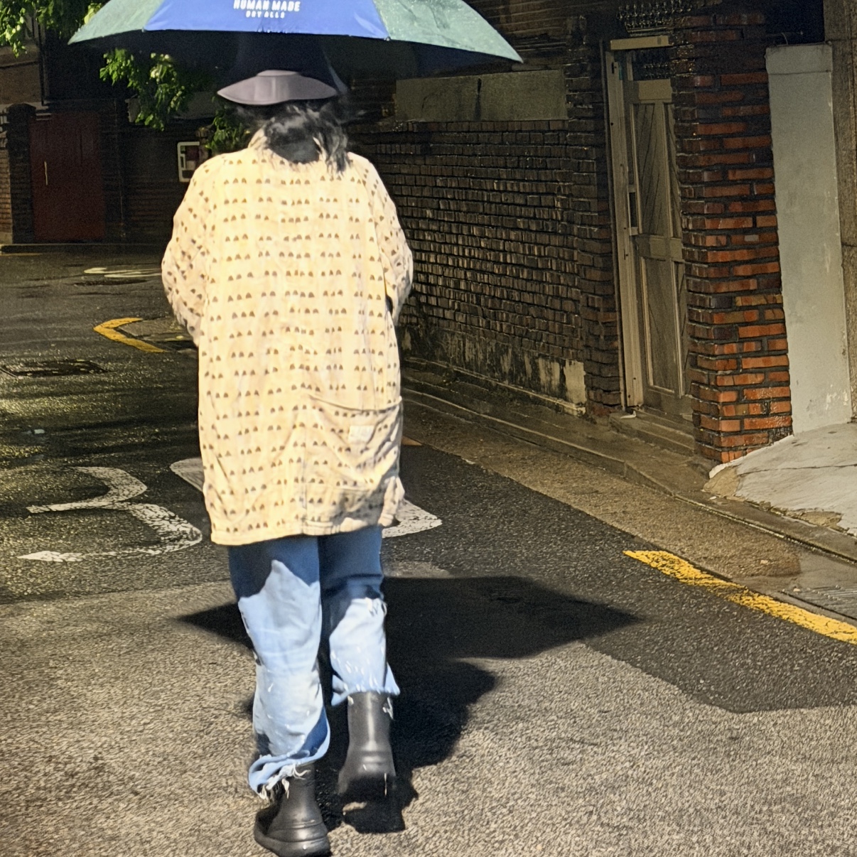 Zara x Ader Error Patchwork Jeans Blue, Human Made Duck Compact Umbrella Navy 착용 스타일