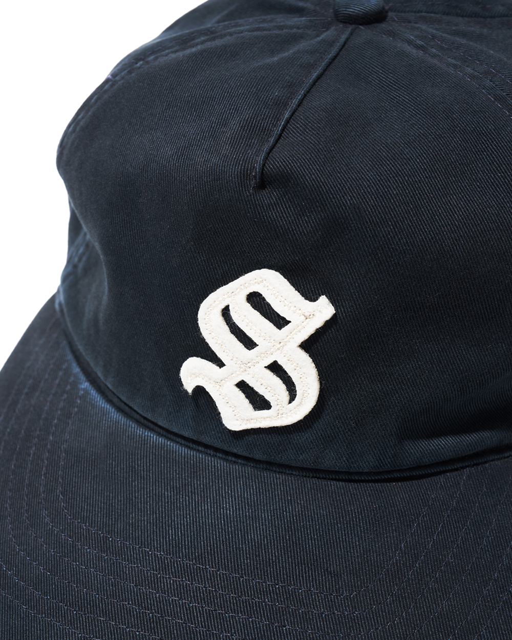 [예약 배송] 선데이세레머니 올드 잉글리쉬 아플리케 로고 캡 - 네이비([예약 배송] Sunday Ceremony Old English Applique Logo Cap - Navy) - 4