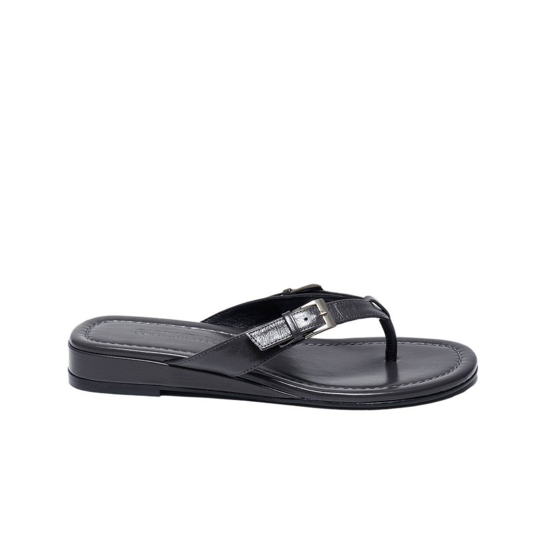 (W) 파르티멘토 버클 스트랩 웨지 플립 플랍 차콜((W) Partimento Buckle Strap Wedge Flip-Flops Charcoal)