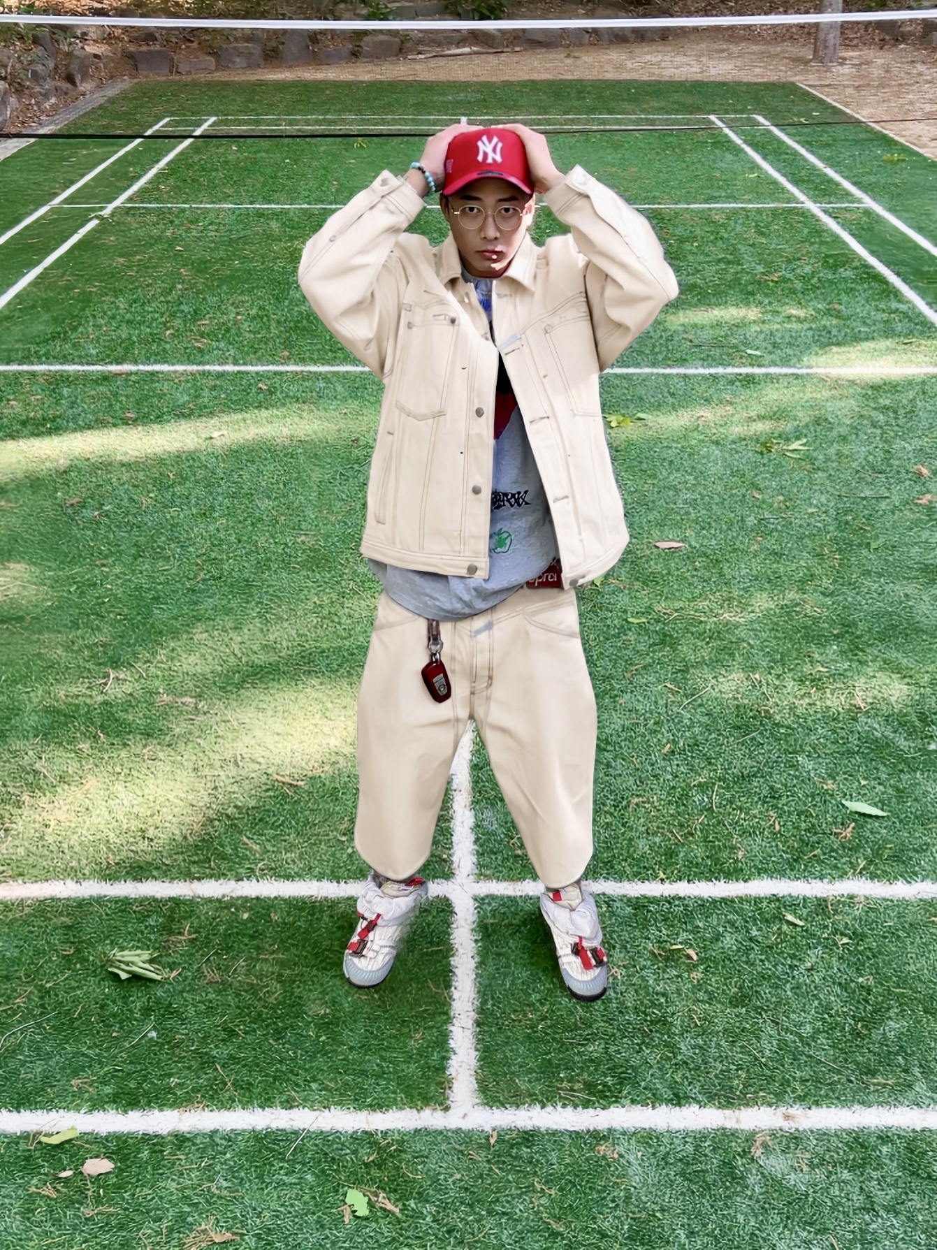 New Era MLB New York Yankees Pillbox Fitted Cap Scarlet, Supreme x Marithe Francois Girbaud X-Seam Denim Trucker Jacket Pale Yellow - 25SS 착용 스타일