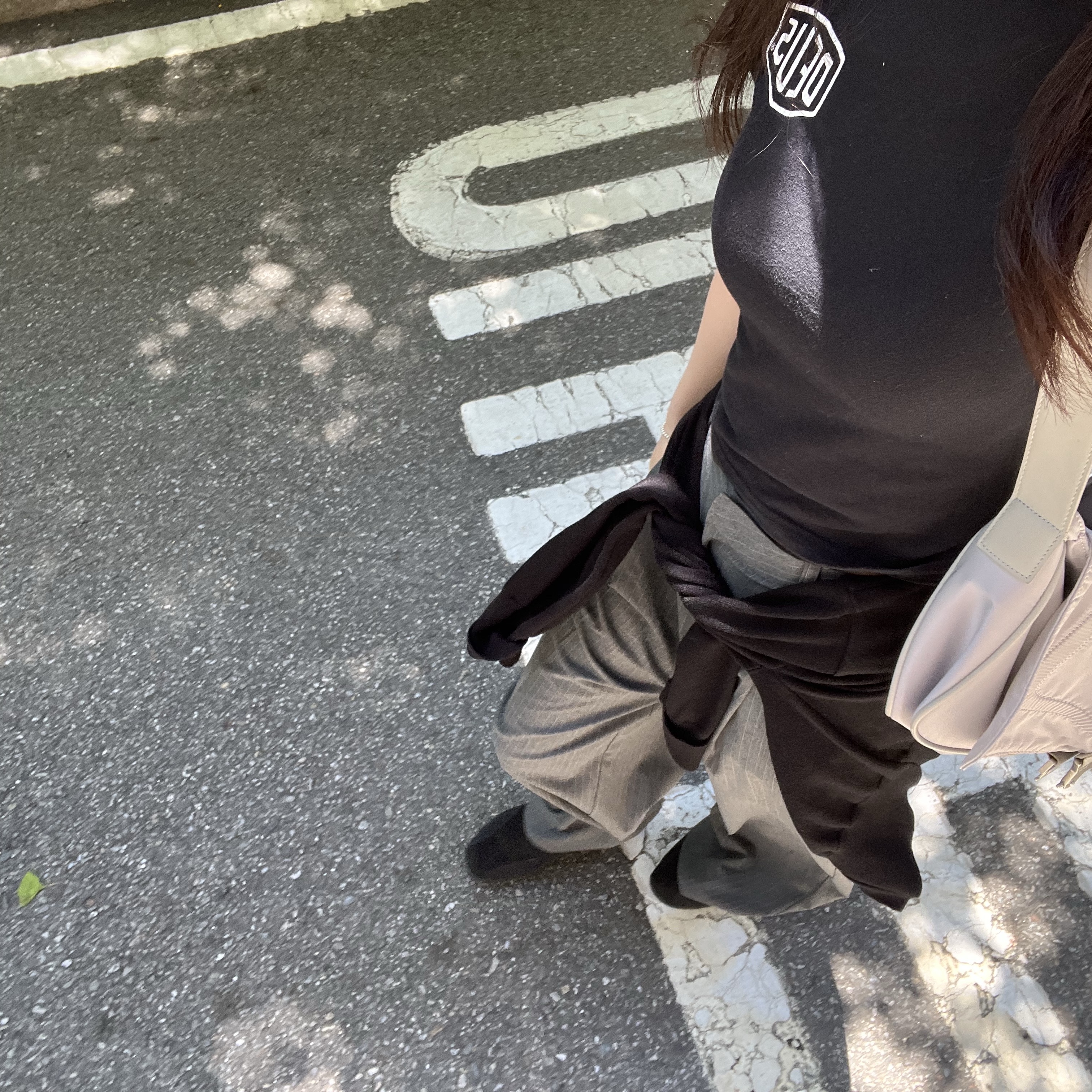 (W) Deus Ex Machina Seoul College Address T-Shirt Black, (W) Asics Life Walker 018 Black - 2E Extra Wide 착용 스타일 - 1