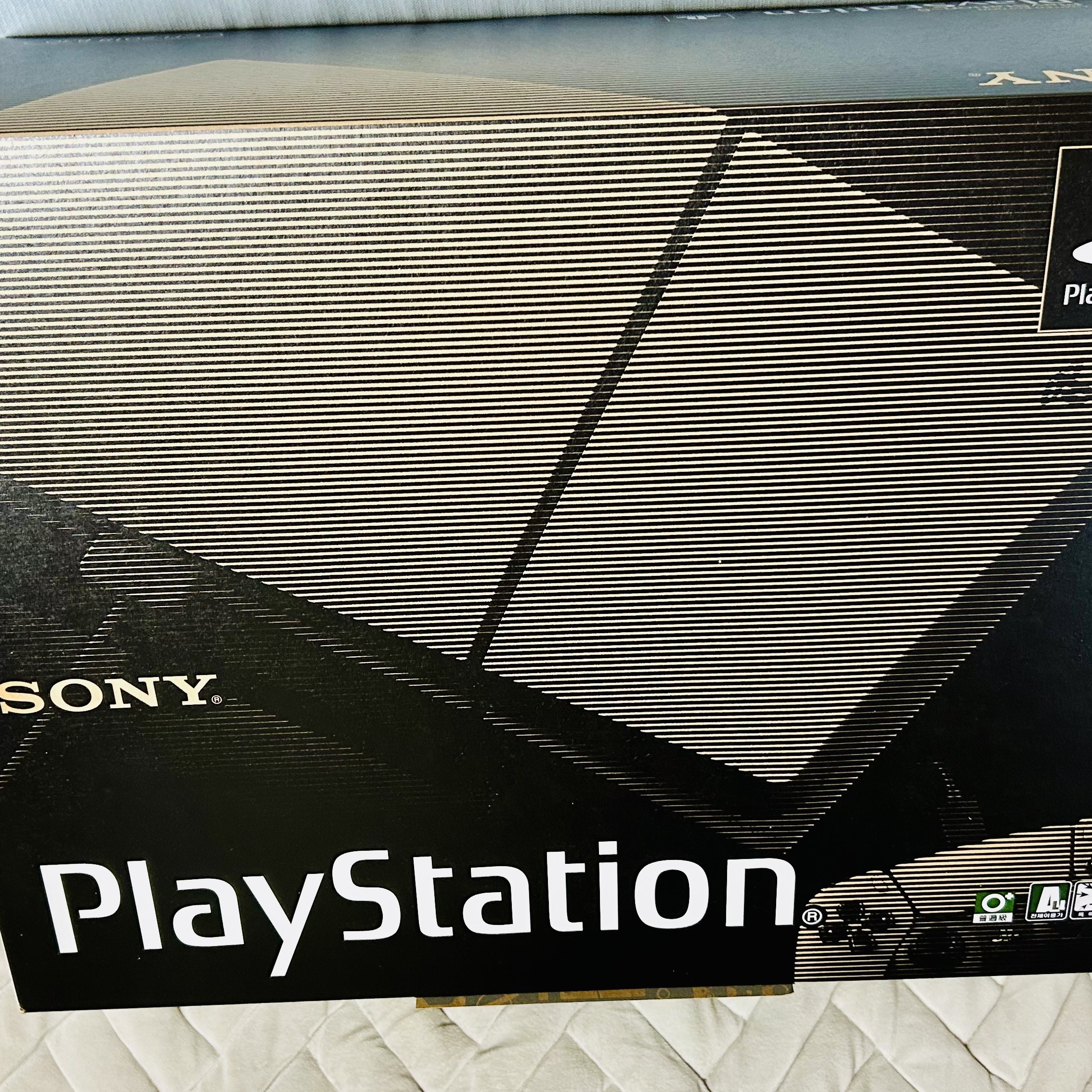 Playstation 5 Digital Edition 30th Anniversay Limited Edition Bundle (SIEK 220V) 착용 스타일 - 1
