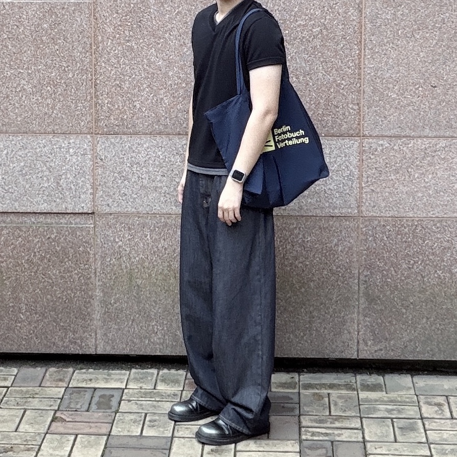 Dr. Martens 1461 Silver Arcadia Multi, Berlin Photobook Distribution Bfv 001 Bag Navy 착용 스타일 - 2