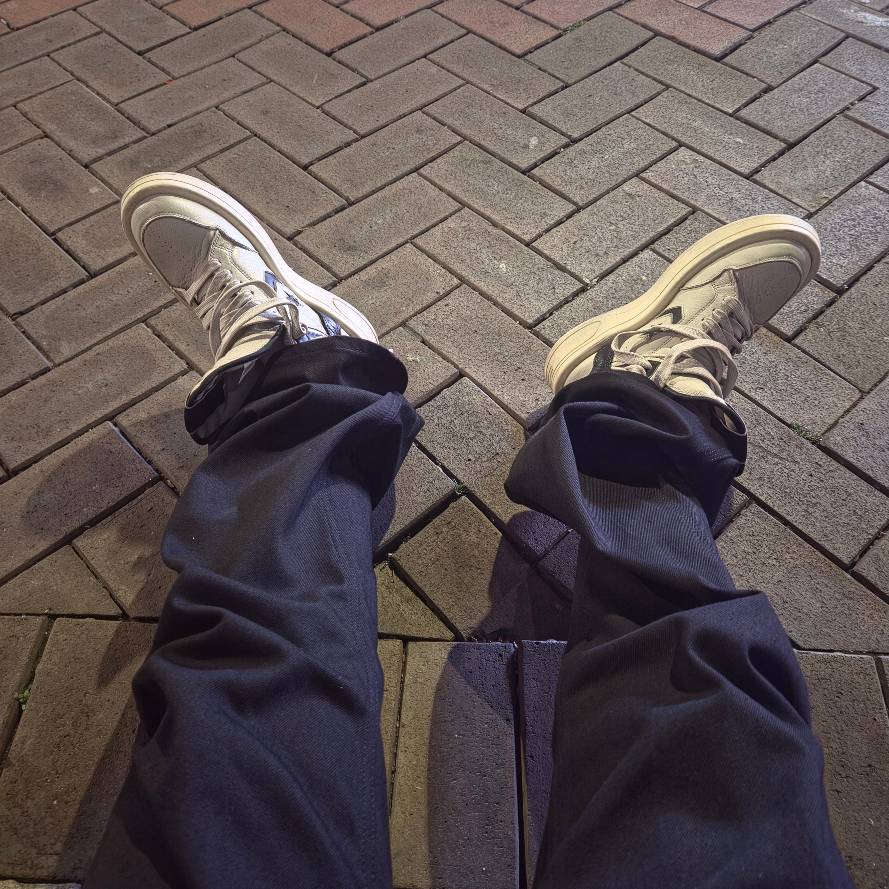 Converse x Drkshdw Turbowpn Pelican 착용 스타일