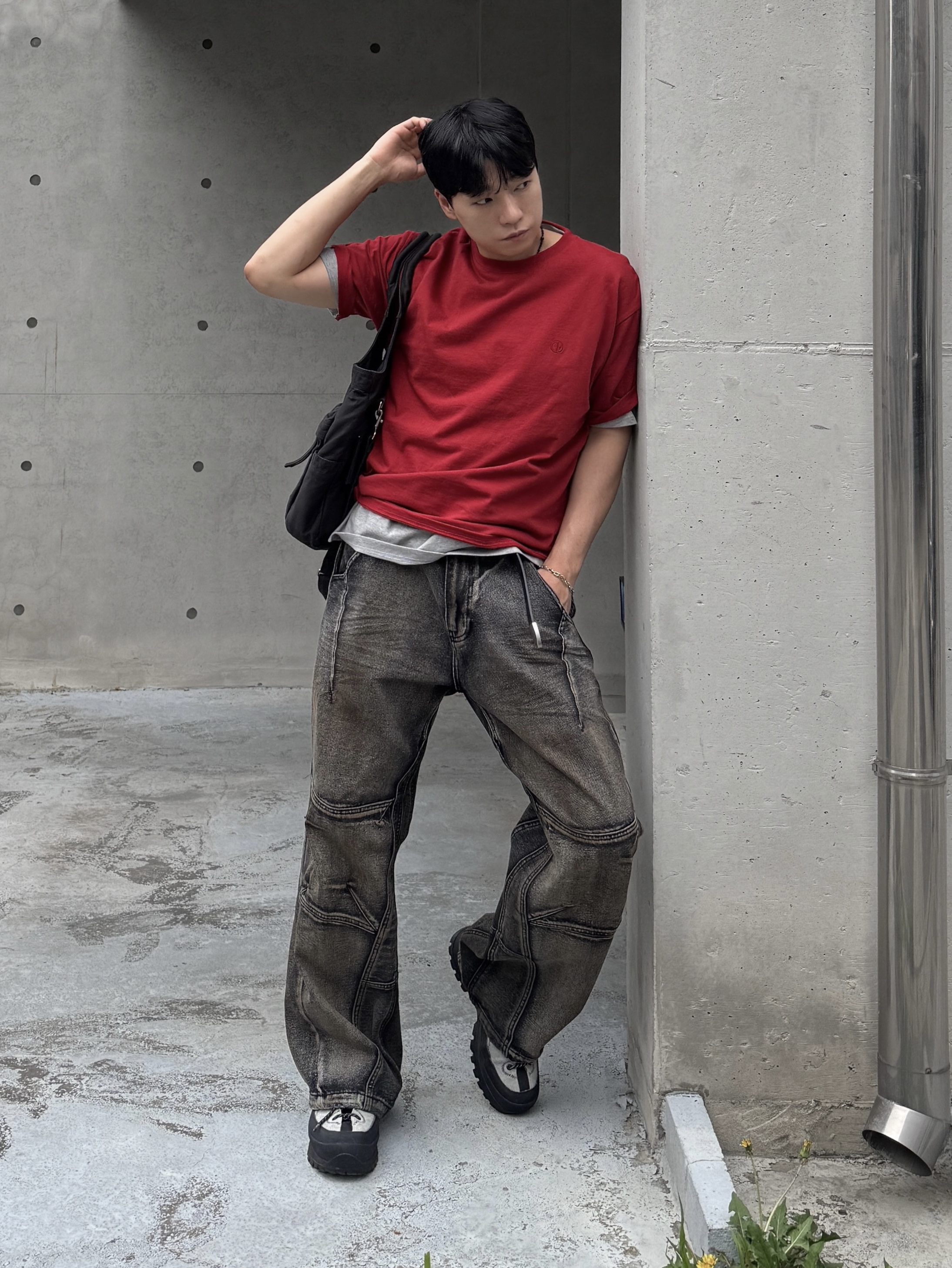 Kinchi x Vatoz Zig Grey 착용 스타일 - 3