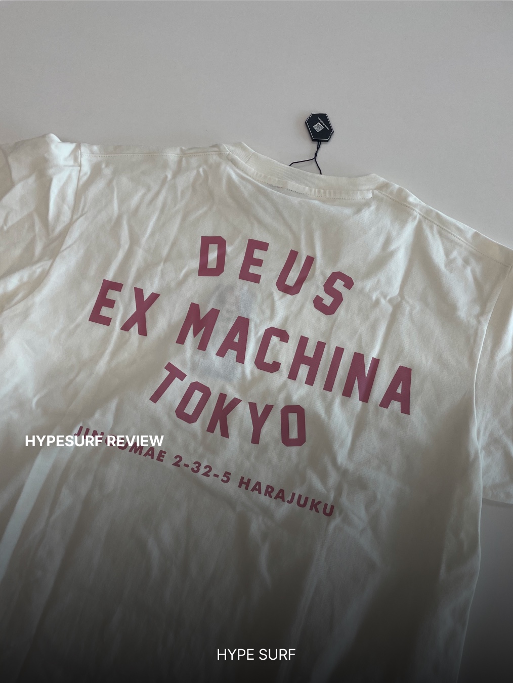 Deus Ex Machina Tokyo College Address T-Shirt Ivory 착용 스타일 - 3