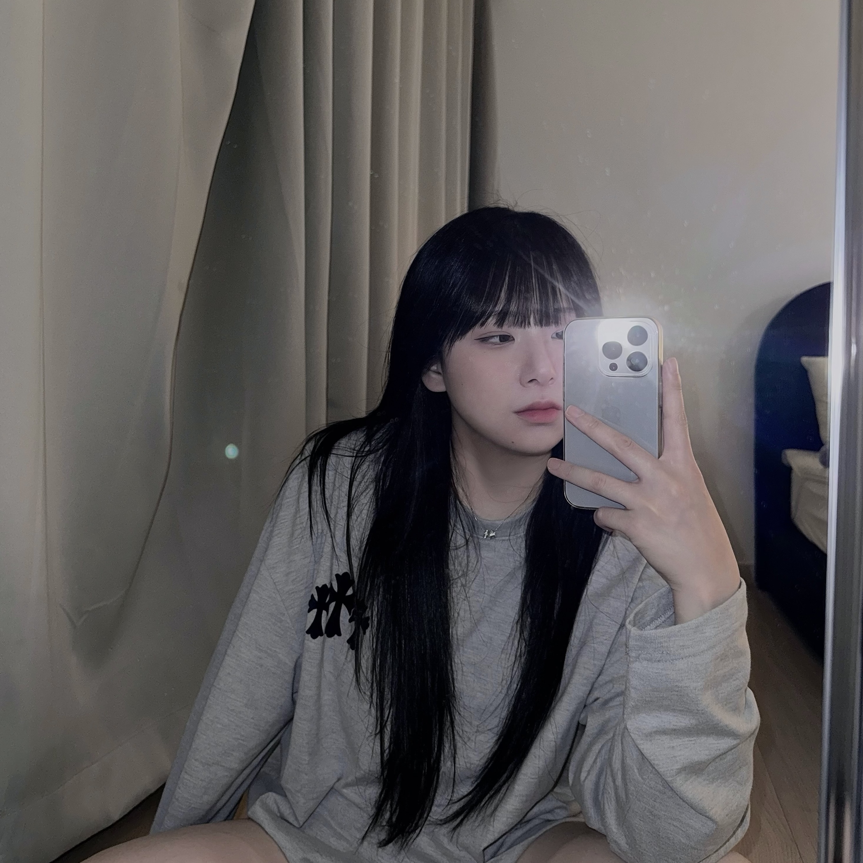 Chrome Hearts Triple Cross Hollywood Long Sleeve Grey 착용 스타일