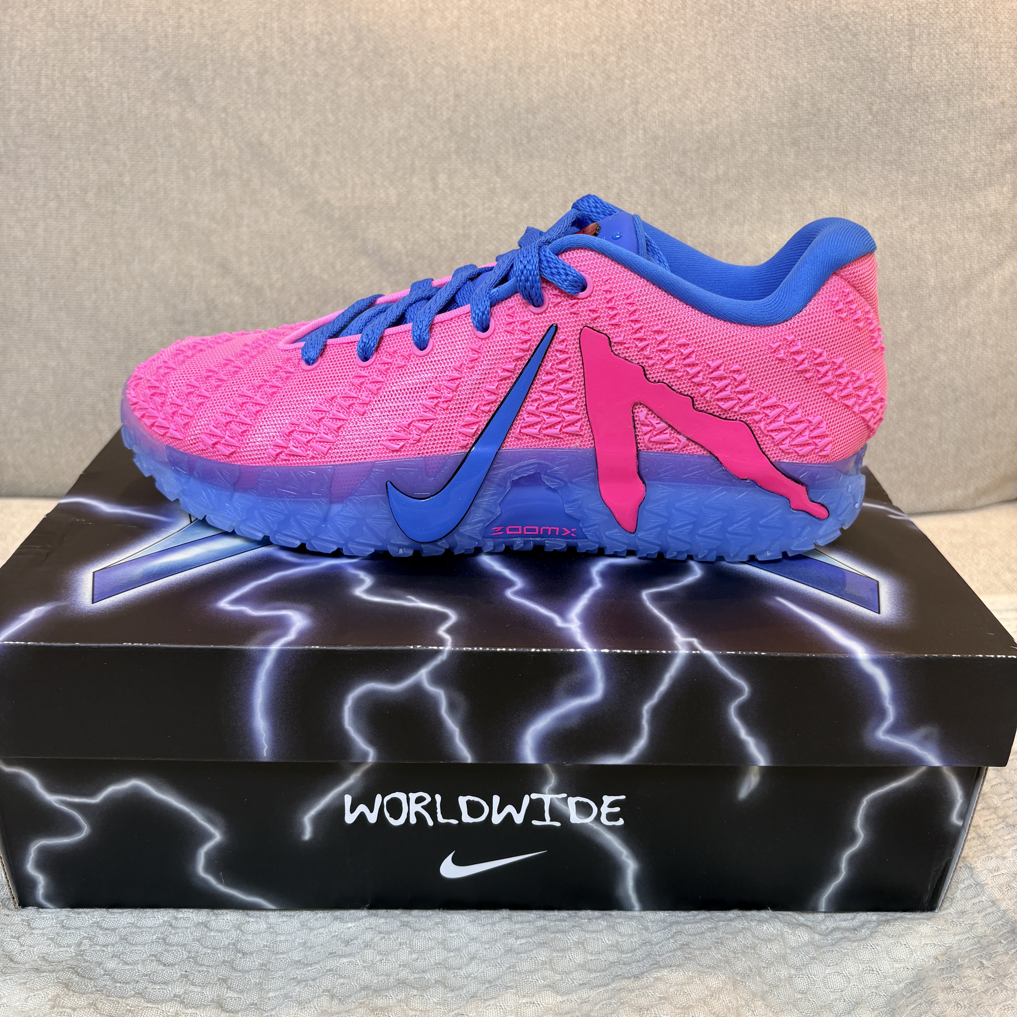 Nike x Kool-Aid Ja 3 EP Lemon Venom Light Photo Blue 착용 스타일 - 2