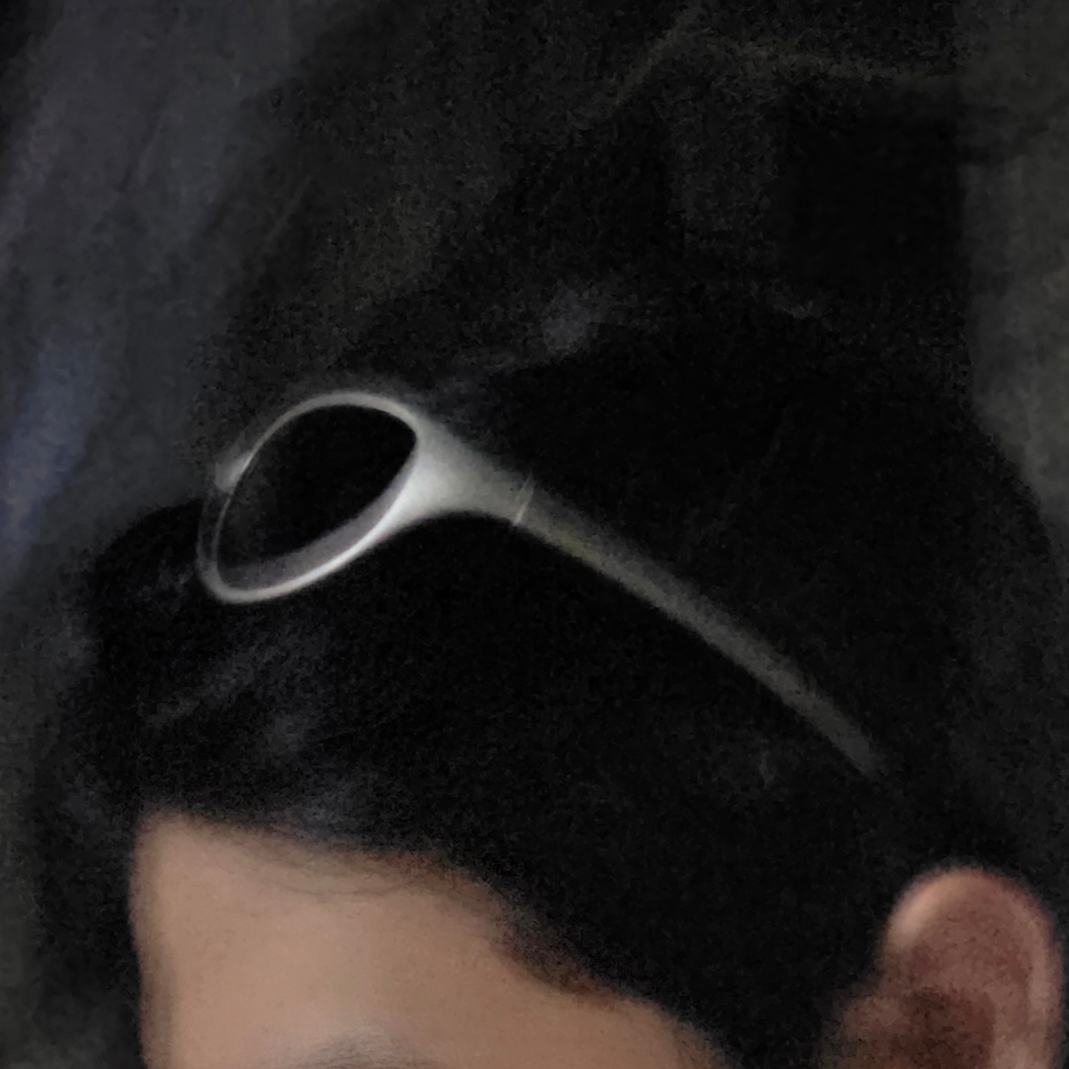 Montbell Trekking Glasses Silver Metallic Light Grey 착용 스타일