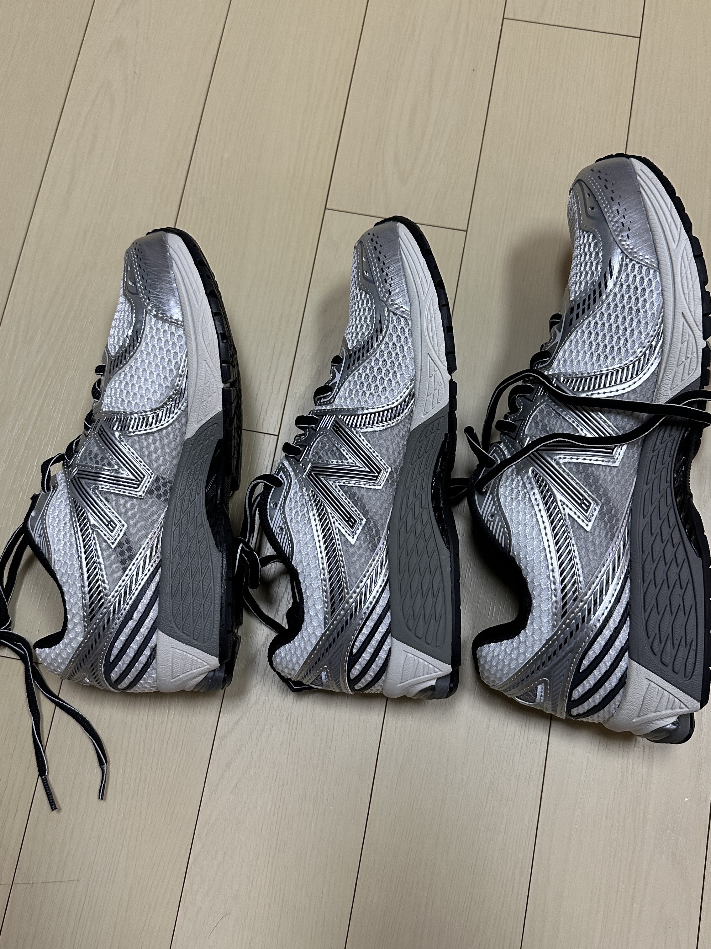 New Balance 860v2 Optic White 착용 스타일 - 6