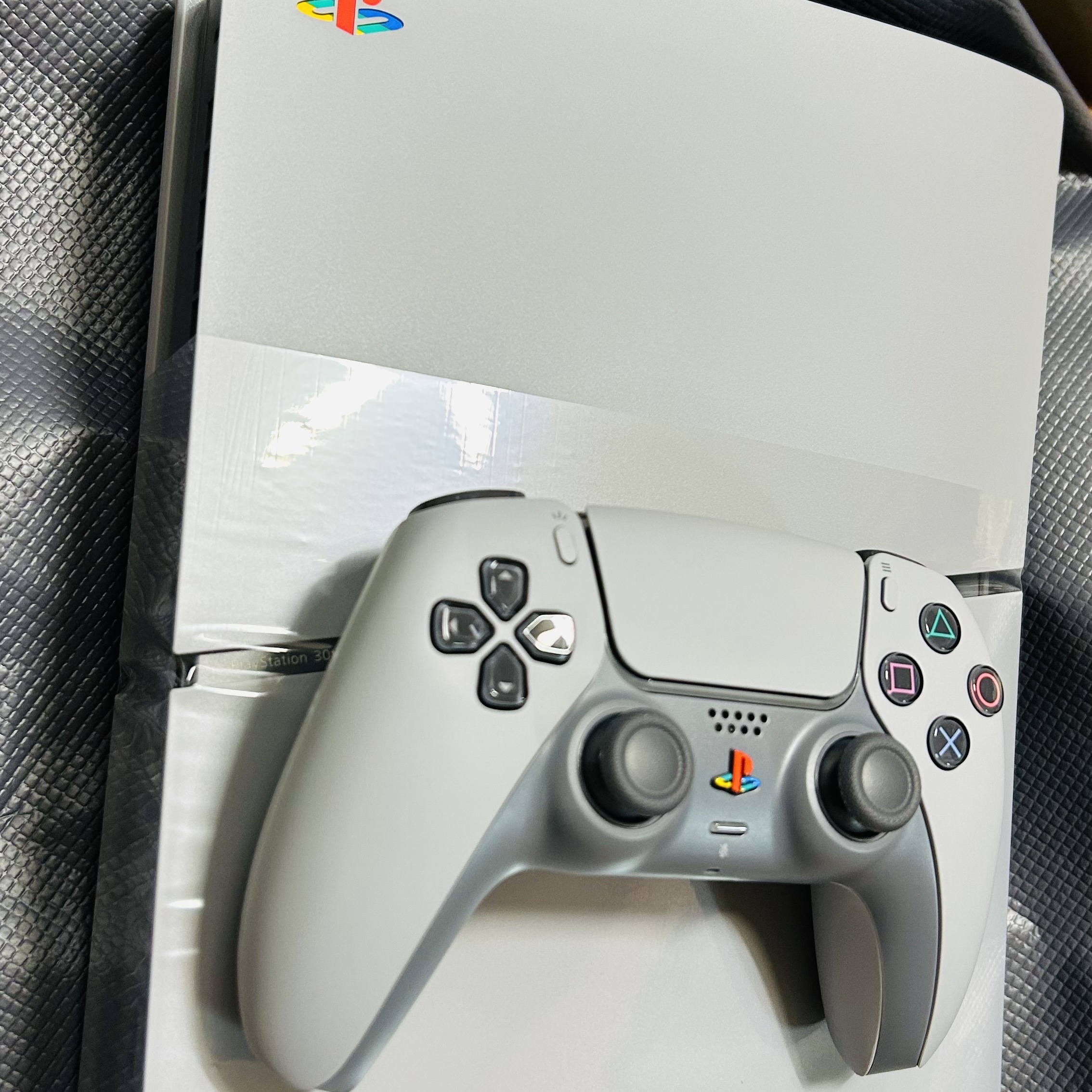 Playstation 5 Digital Edition 30th Anniversay Limited Edition Bundle (SIEK 220V) 착용 스타일 - 2