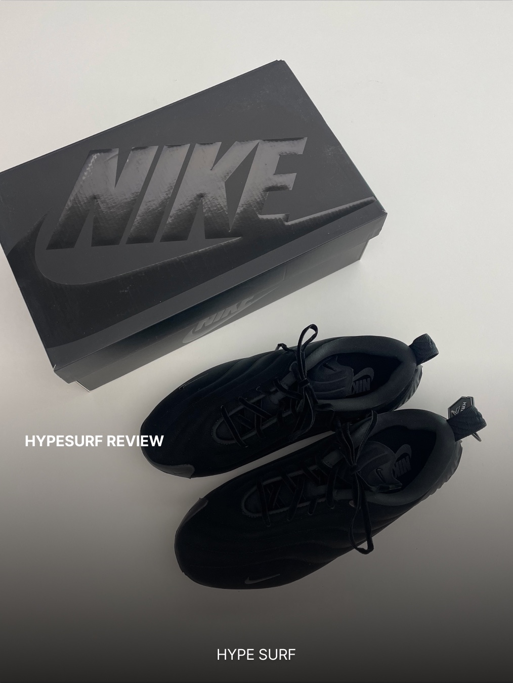 (W) Nike Astra Ultra Triple Black 착용 스타일 - 3