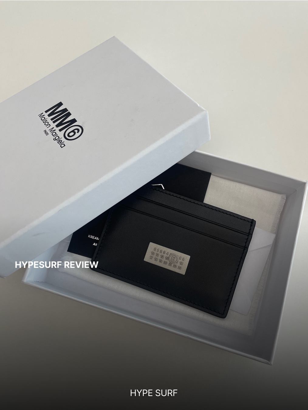 MM6 Maison Margiela Numeric Leather Card Holder Black 착용 스타일 - 2