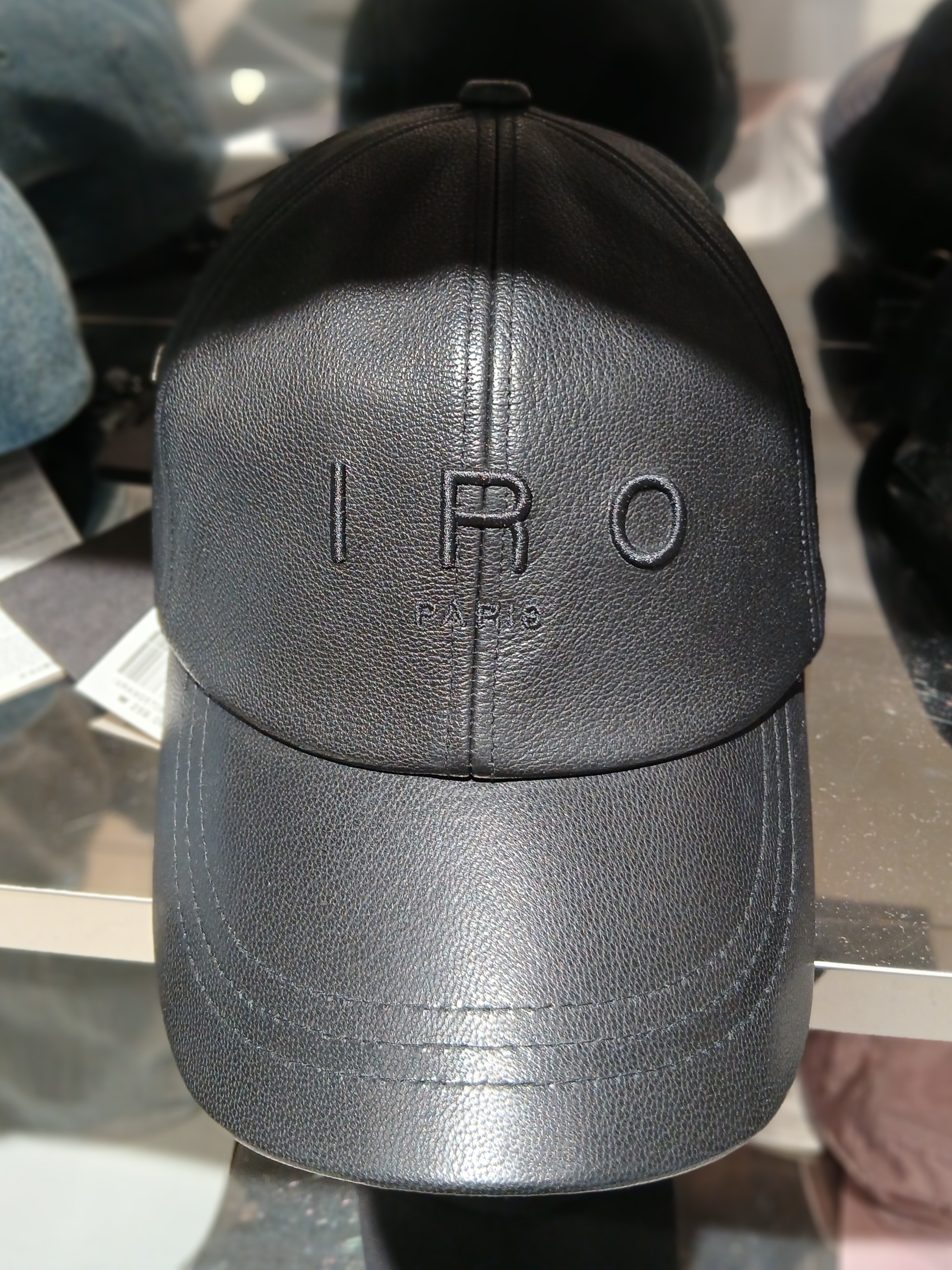 Iro Basic Logo Cotton Ball Cap Pink 착용 스타일 - 1