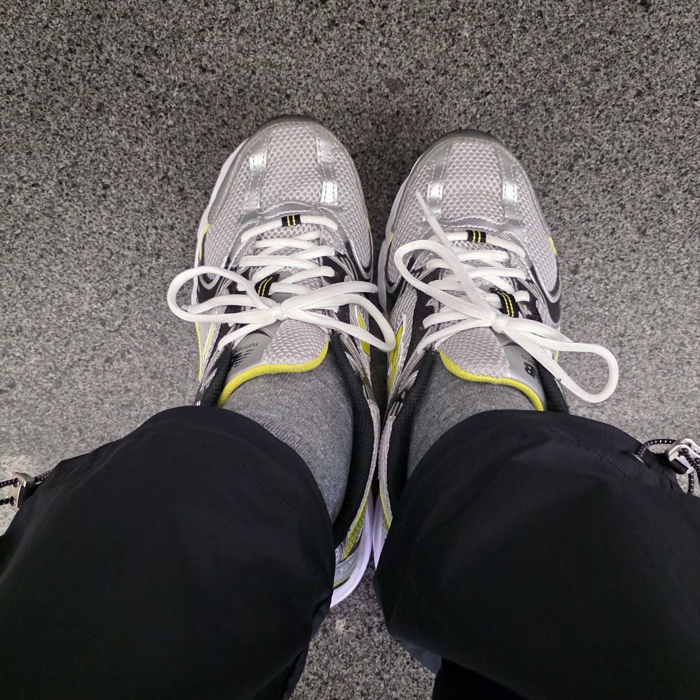New Balance 530 Silver 착용 스타일