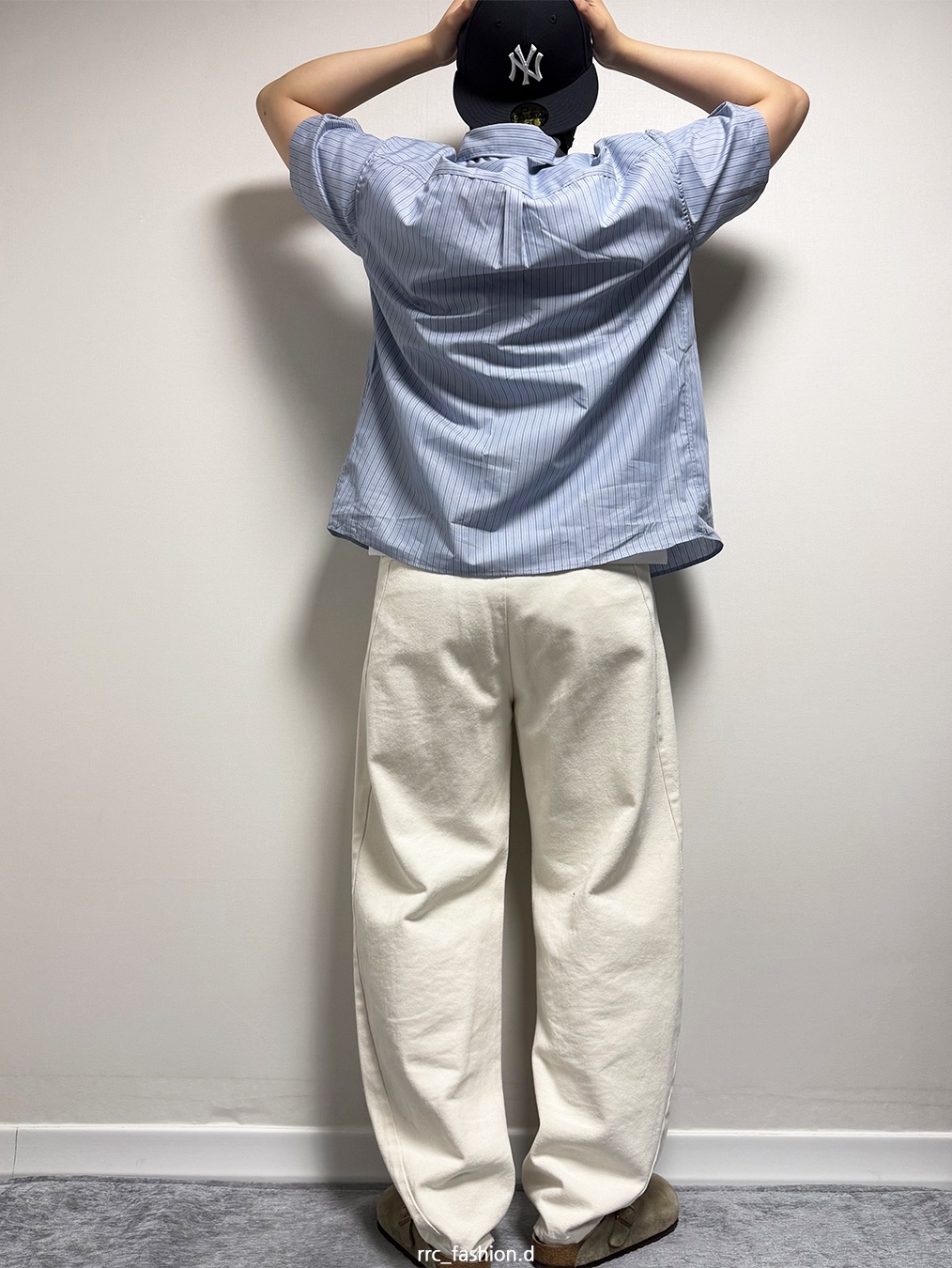 Birkenstock Boston Soft Footbed Taupe - Regular 착용 스타일 - 3