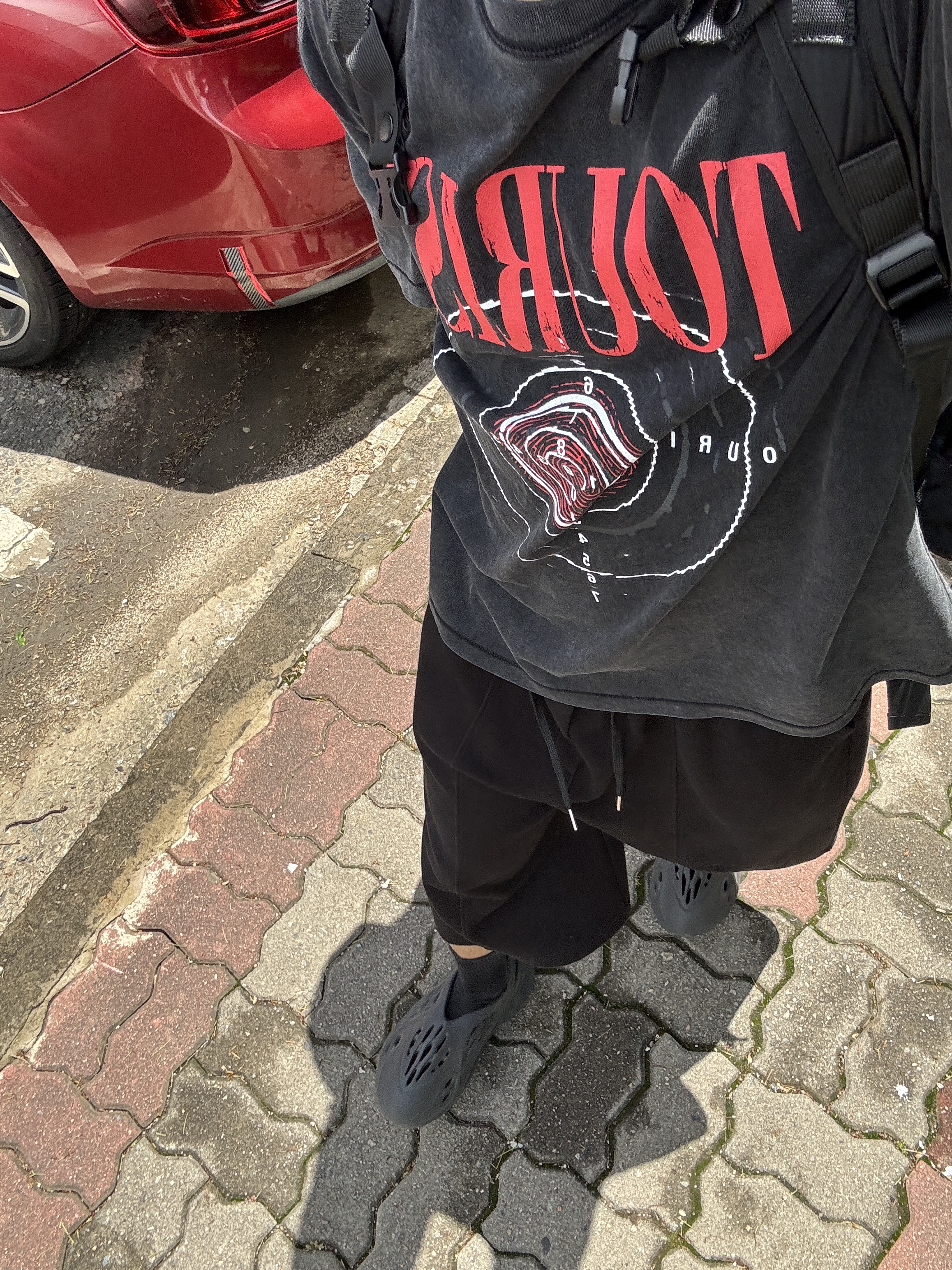 ETCE Tourist Pigment Washed T-Shirt Black, Adidas Yeezy Foam RNNR Onyx 착용 스타일 - 1