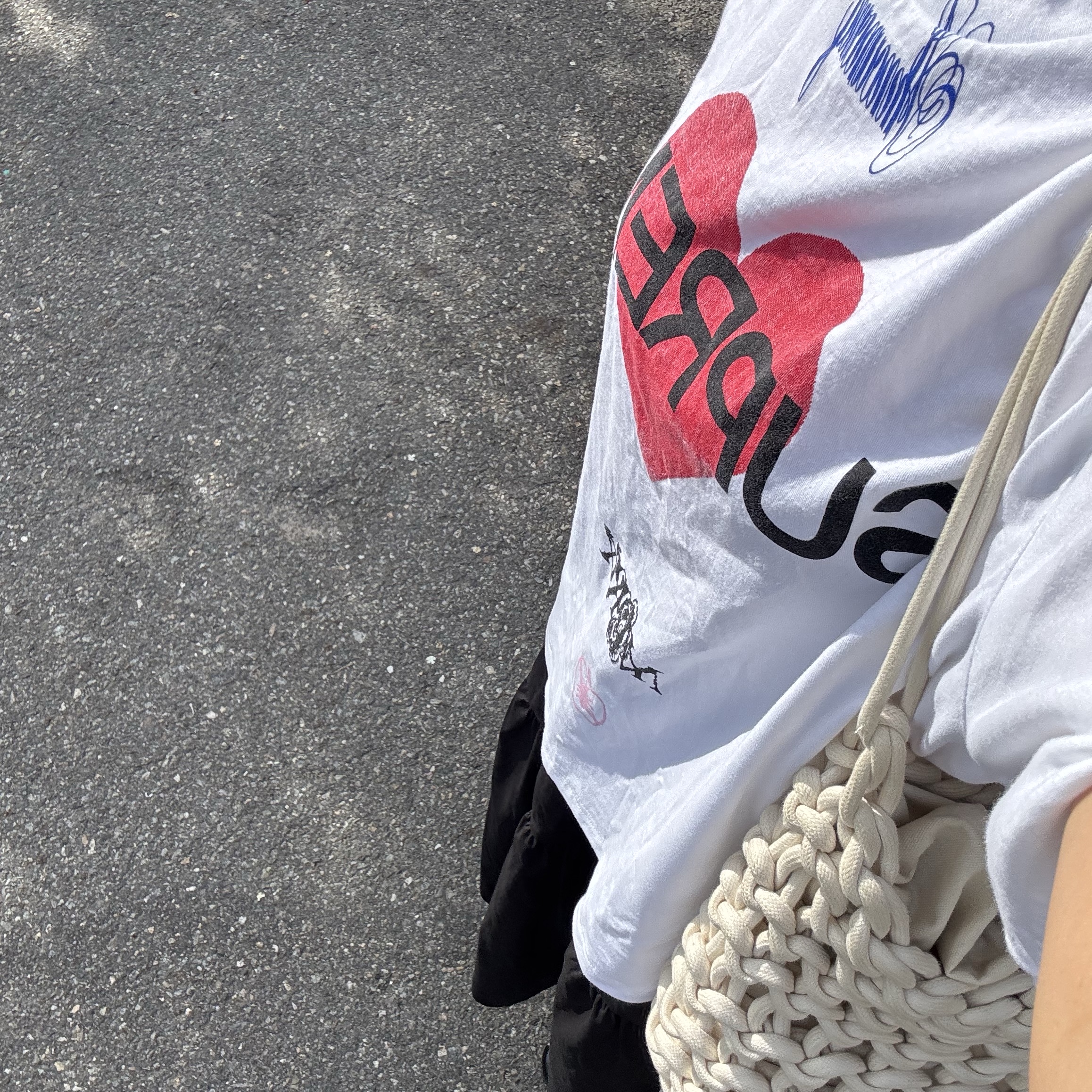 Supreme Announcing T-Shirt White - 25SS 착용 스타일 - 1