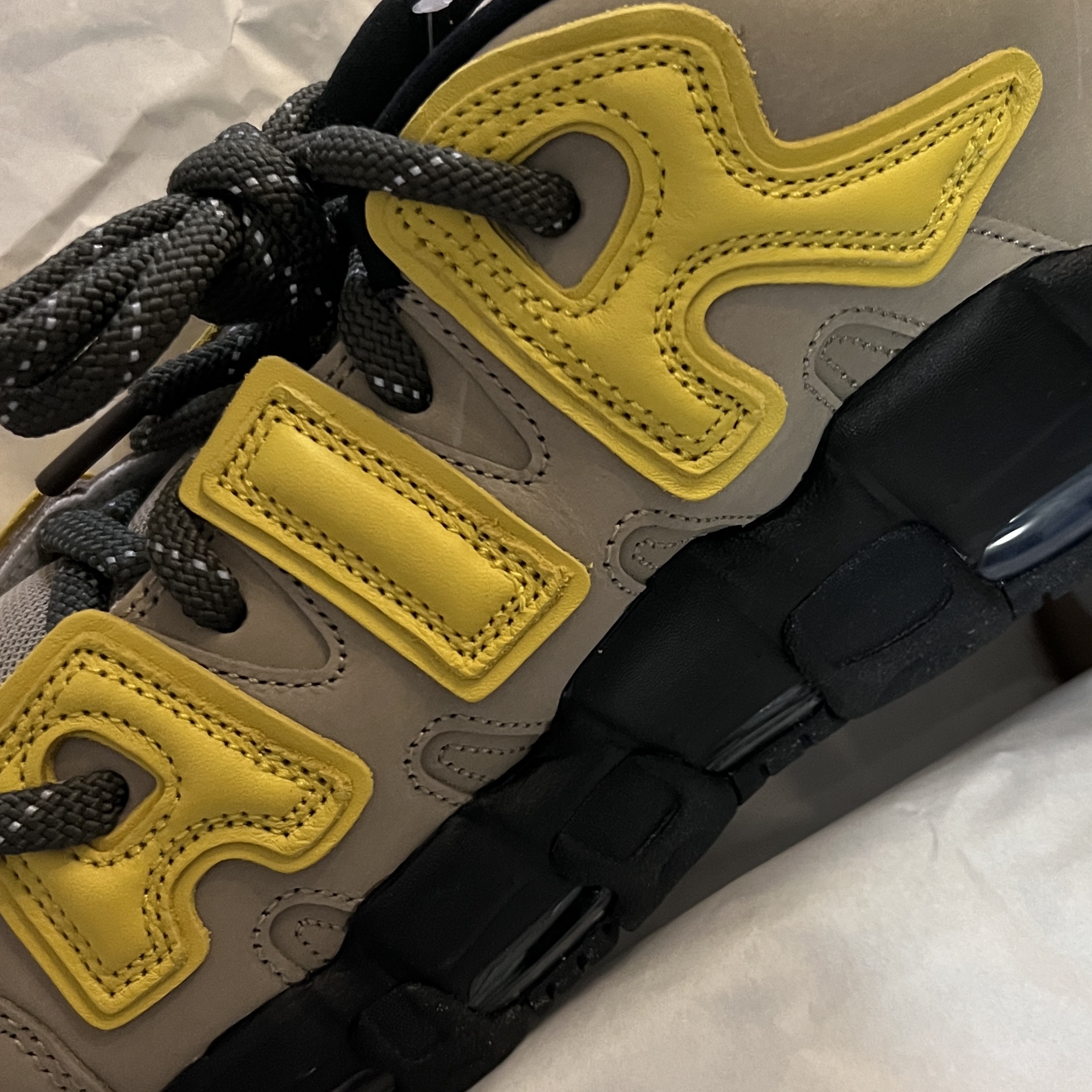 Nike x Ambush Air More Uptempo Low Vivid Sulfur and Limestone 착용 스타일