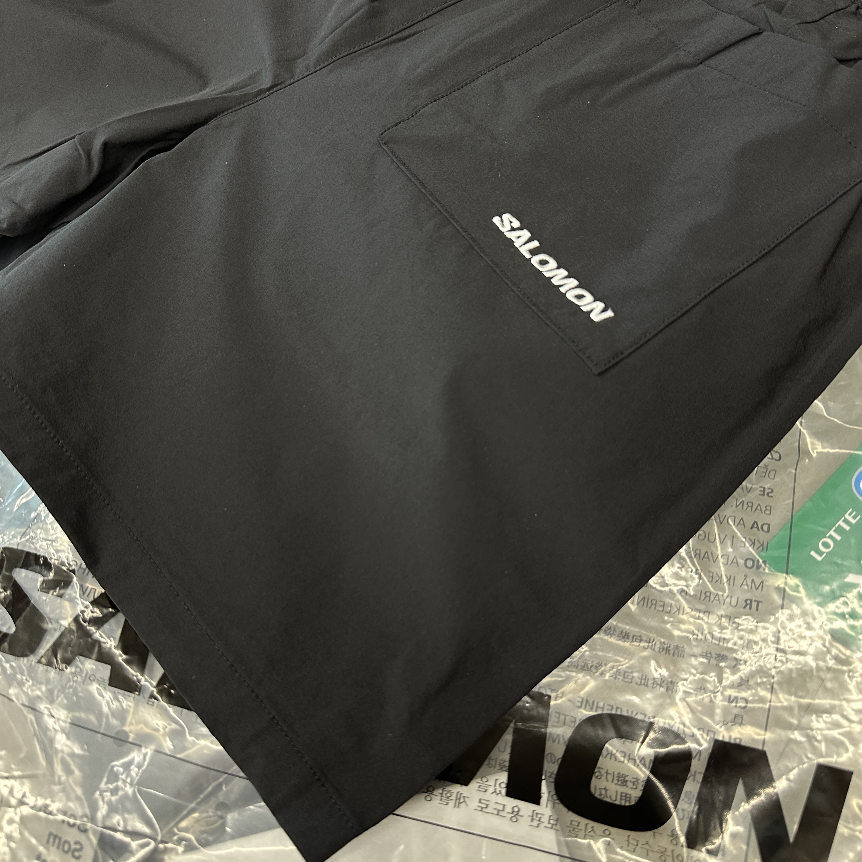 Salomon Blast 6 Shorts Black 착용 스타일 - 2