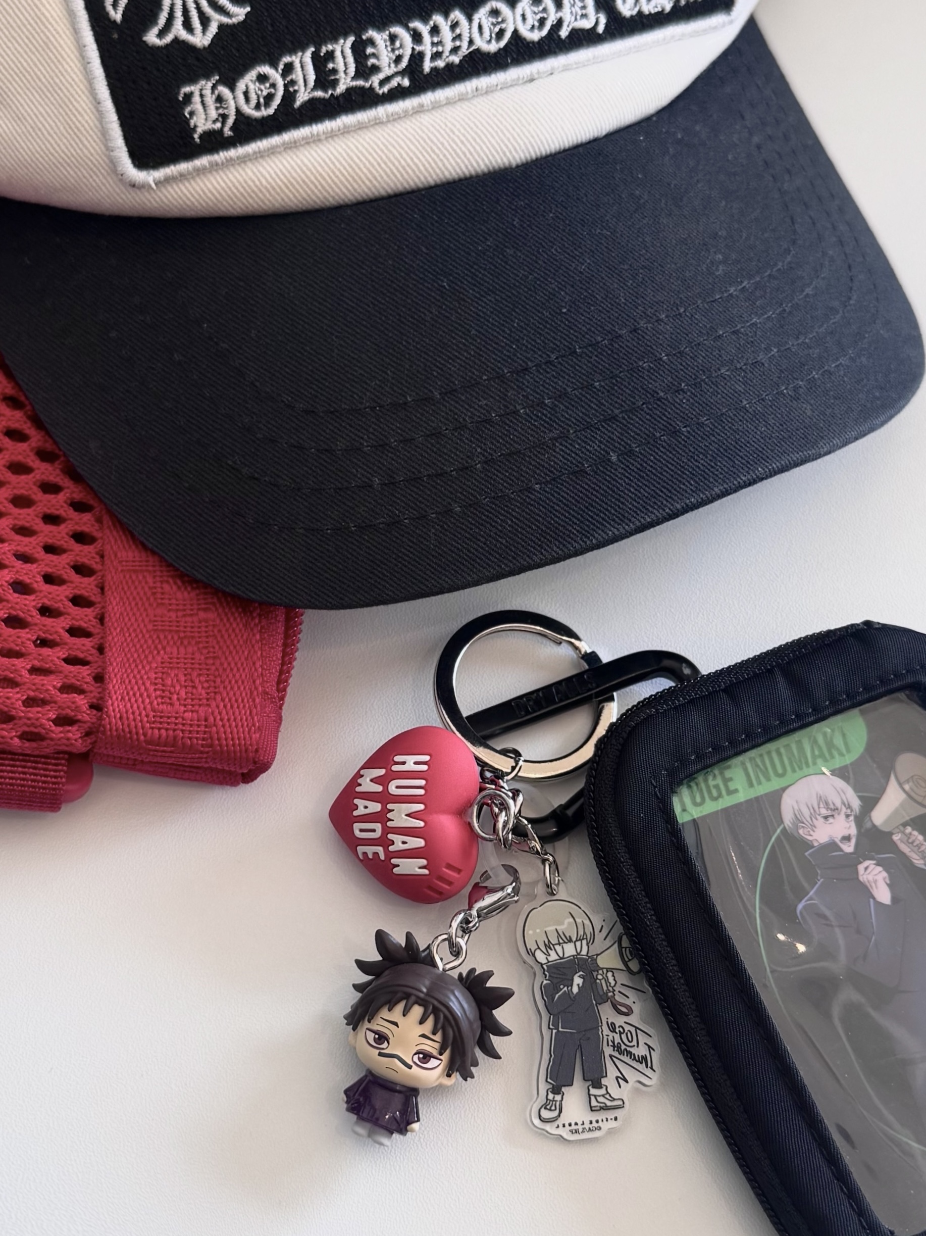 Supreme Mesh Mini Pouch Red - 25SS, Chrome Hearts CH Hollywood Trucker Hat Black White 착용 스타일