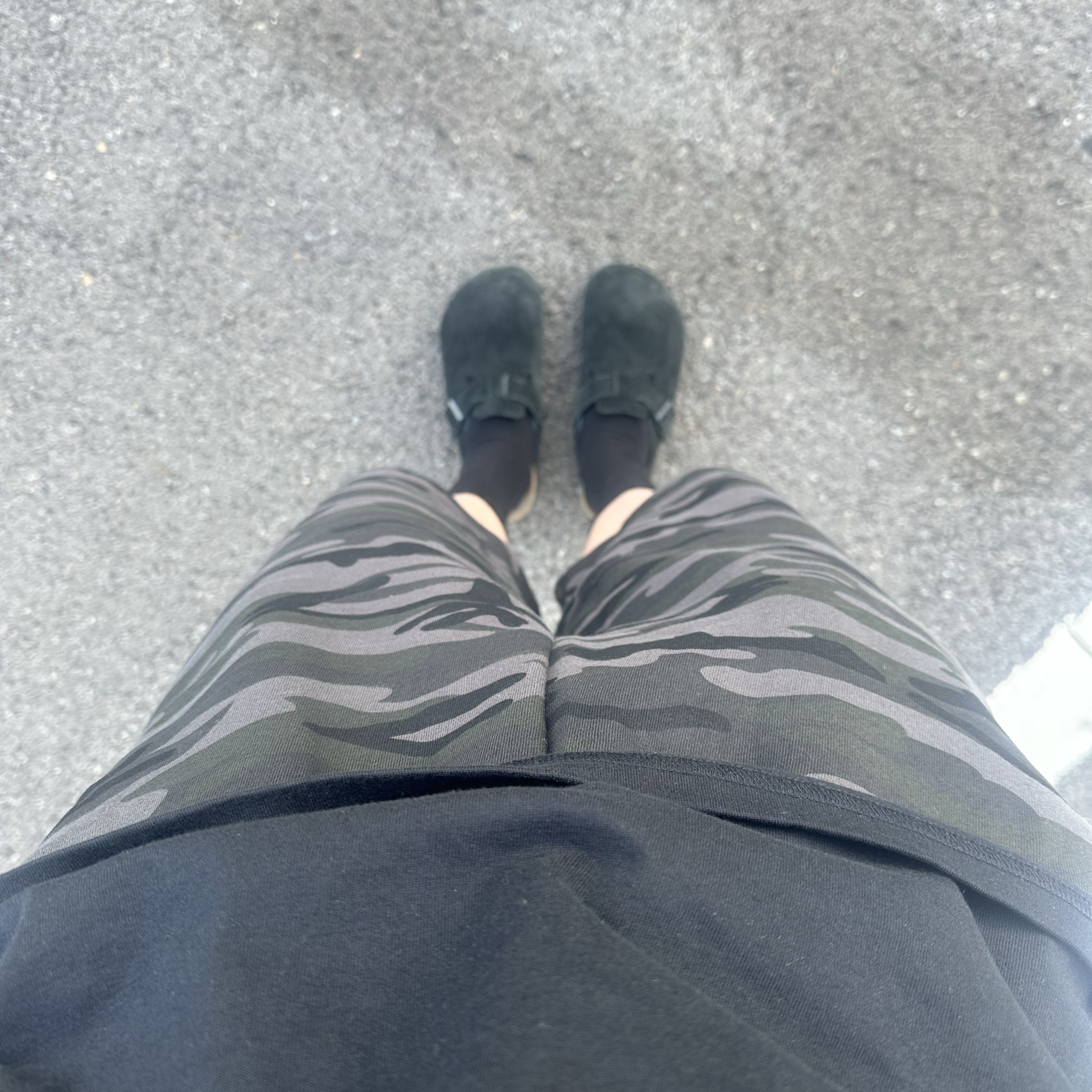 Deus Ex Machina Deus Seoul College Address T-Shirt Black, Birkenstock Boston Soft Footbed Suede Leather Black - Regular 착용 스타일 - 2