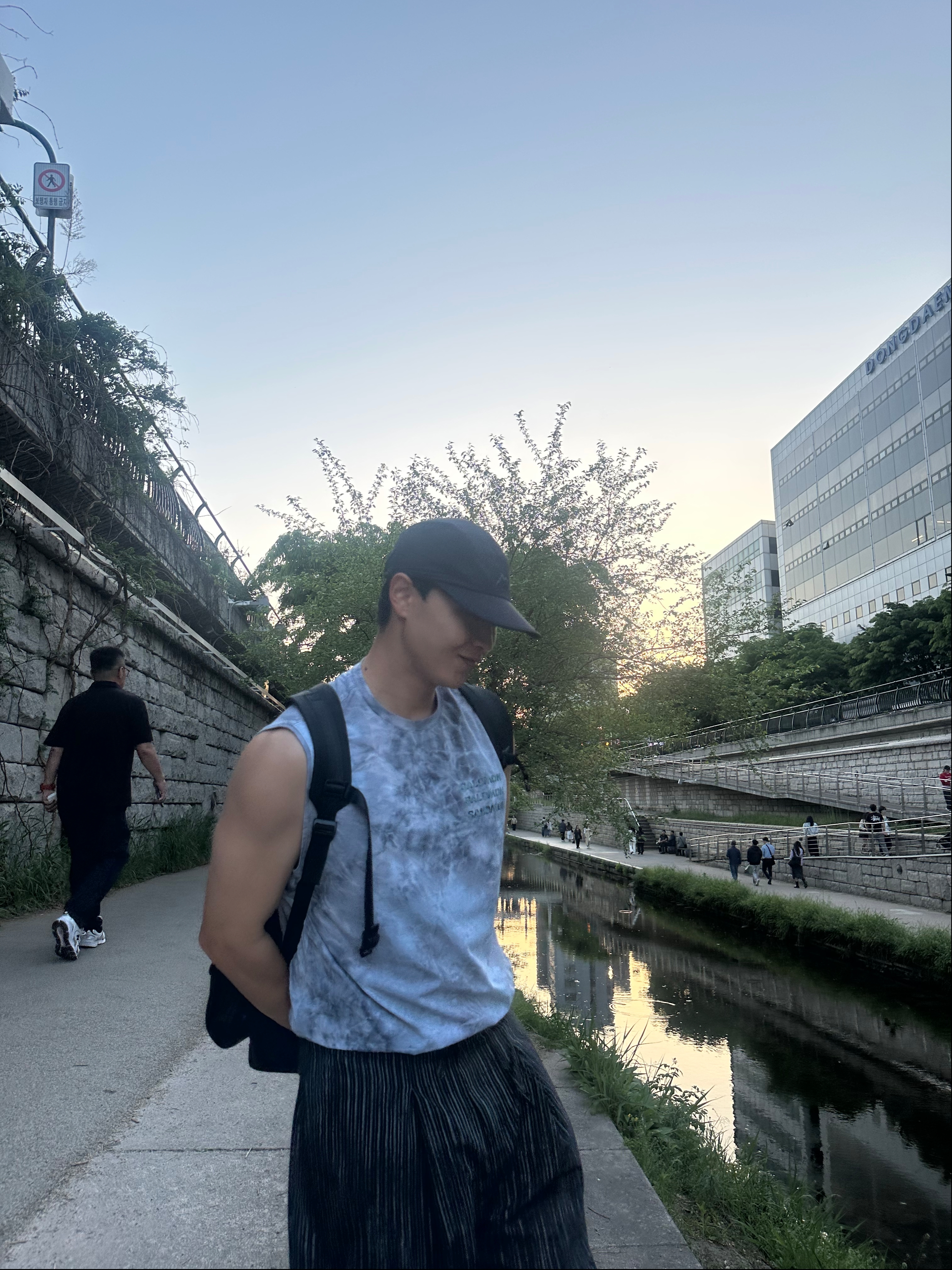 Cayl Flow 5 Panel Cap Black, Salomon Dynamic Dyeing Tank Melange Grey 착용 스타일 - 6