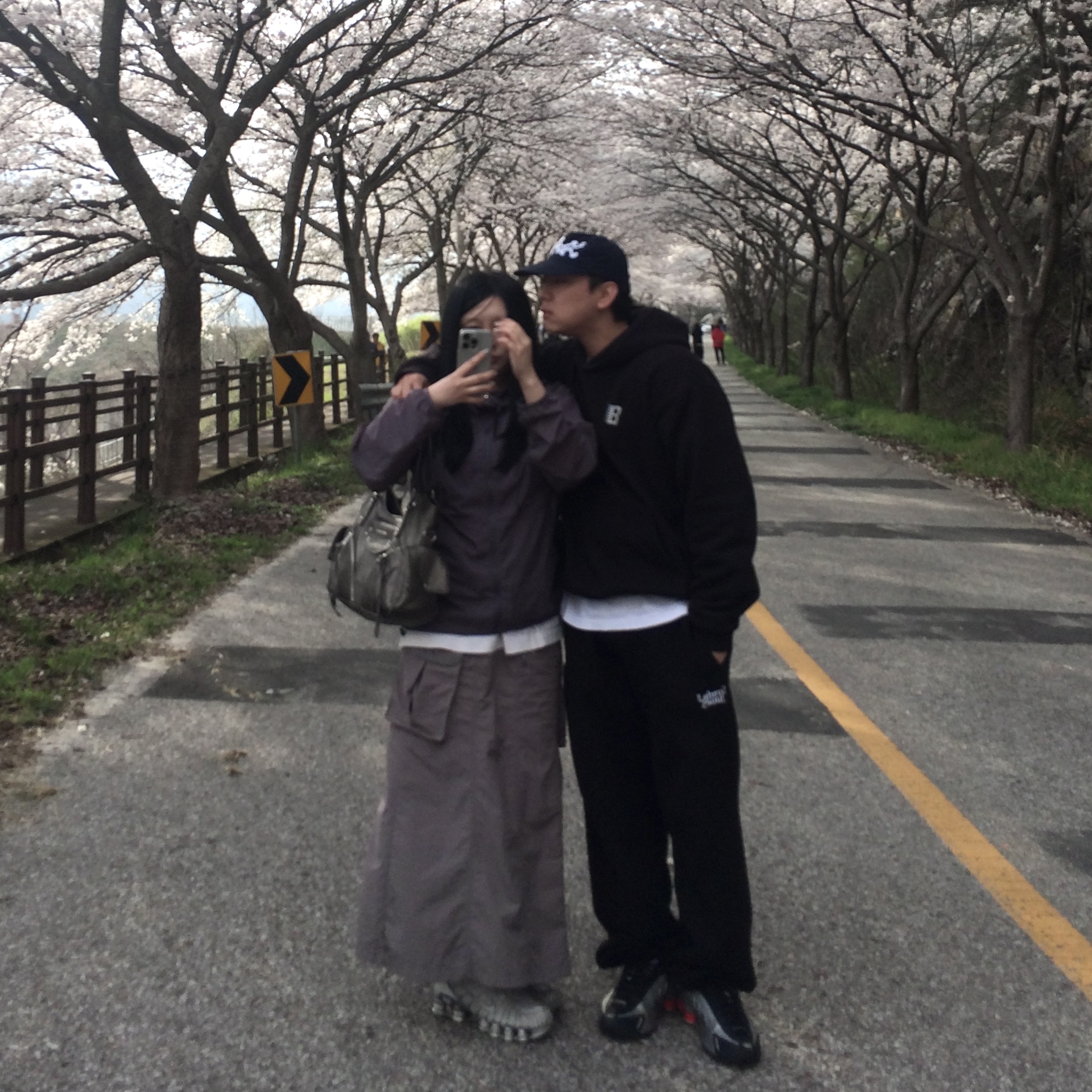 (W) Nike Shox TL Pure Platinum and Metallic Silver, Sansan Gear Backpack Jacket Grey - 24SS 착용 스타일 - 5