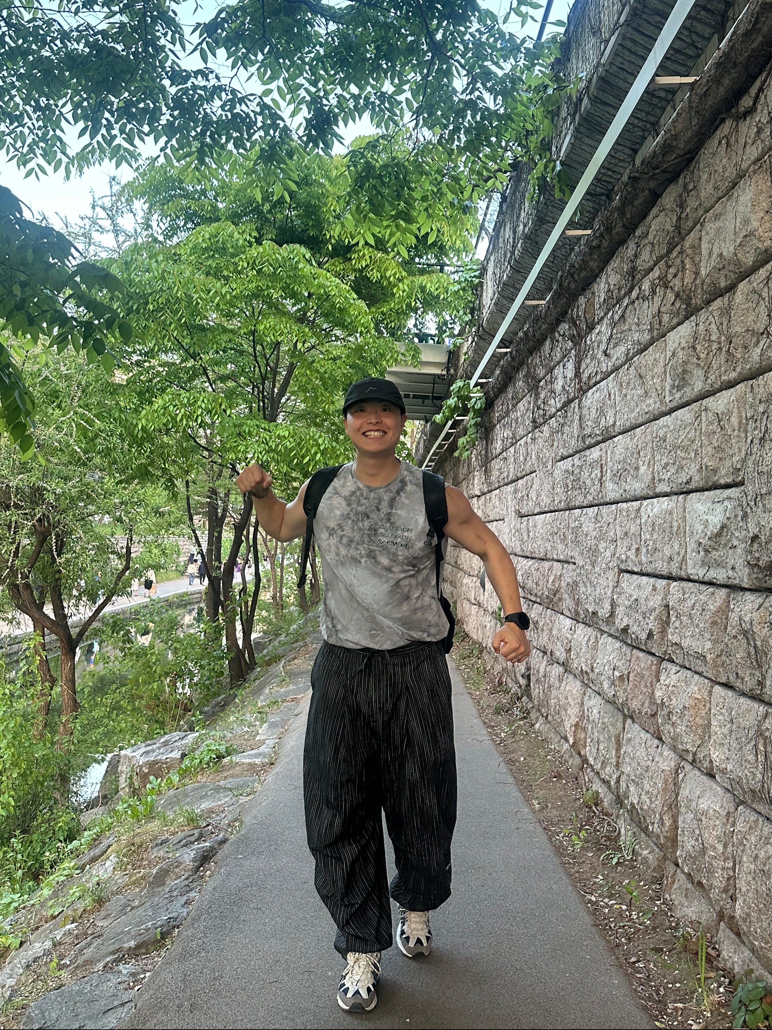 Cayl Flow 5 Panel Cap Black, Salomon Dynamic Dyeing Tank Melange Grey 착용 스타일 - 4