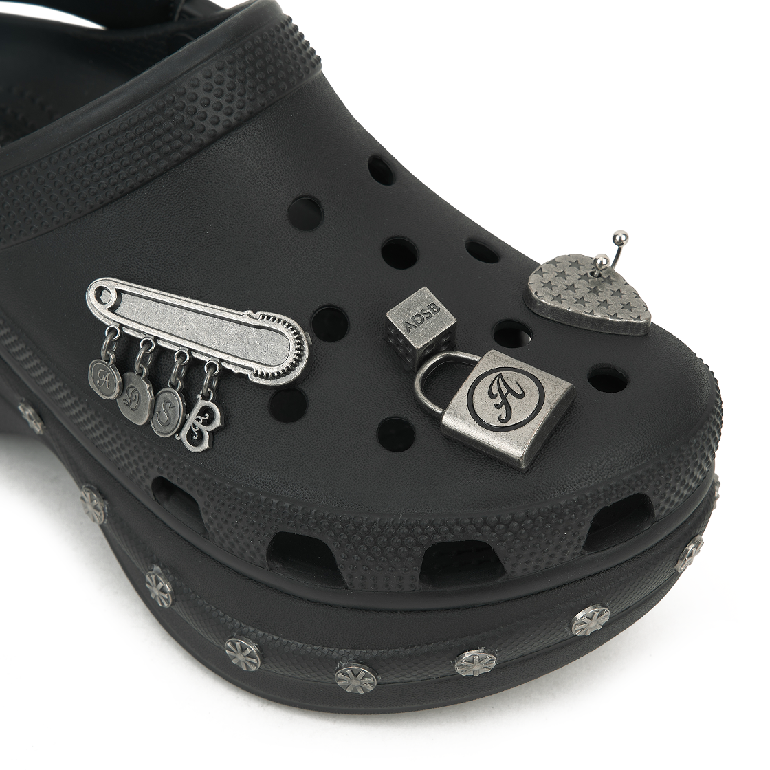 W) 크록스 x 앤더슨 벨 베이 클로그 블랙 | Crocs | KREAM